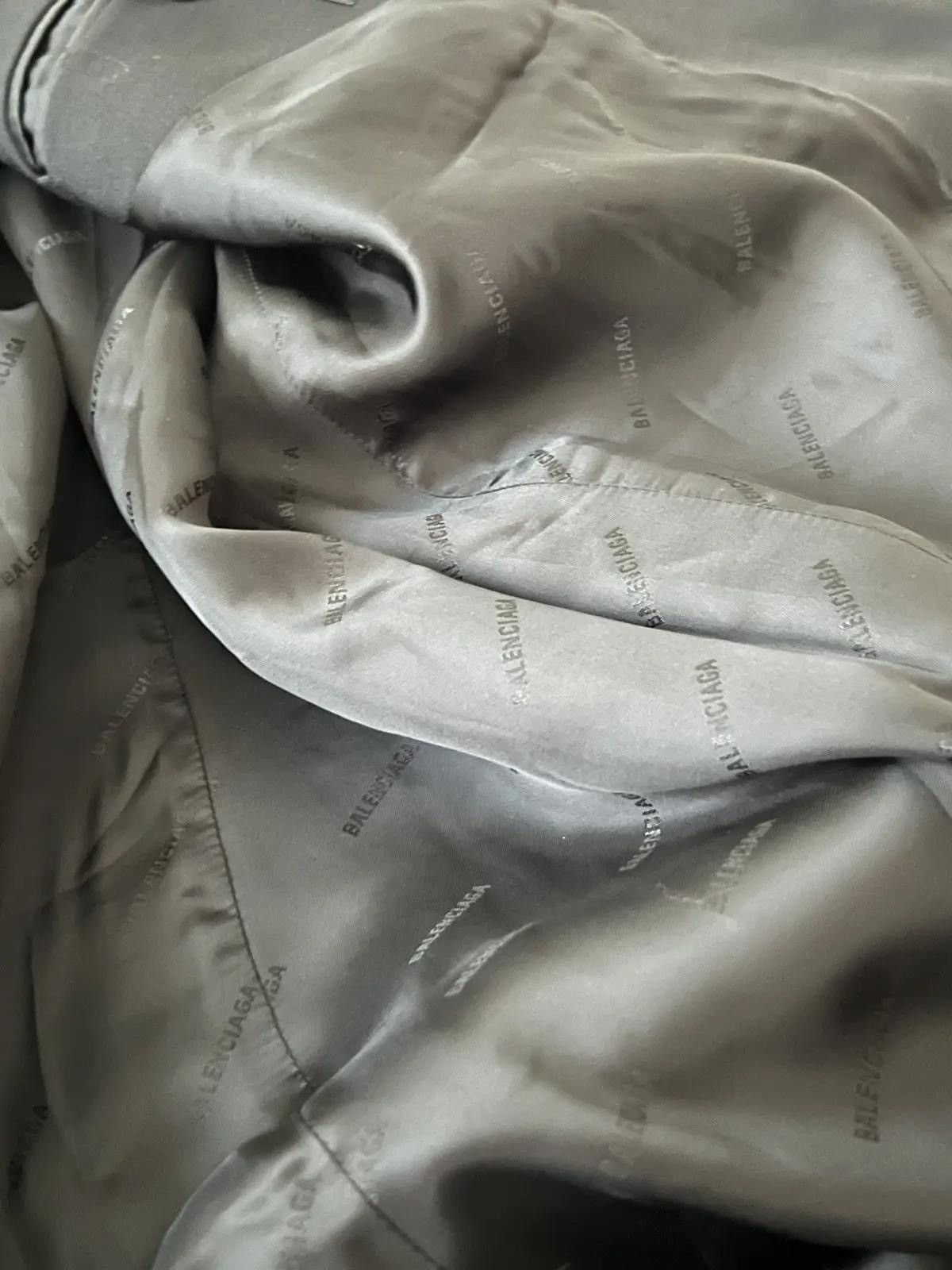 Balenciaga Balenciaga Clones SS22 Long Coat Size US L / EU 52-54 / 3 - 6 Thumbnail