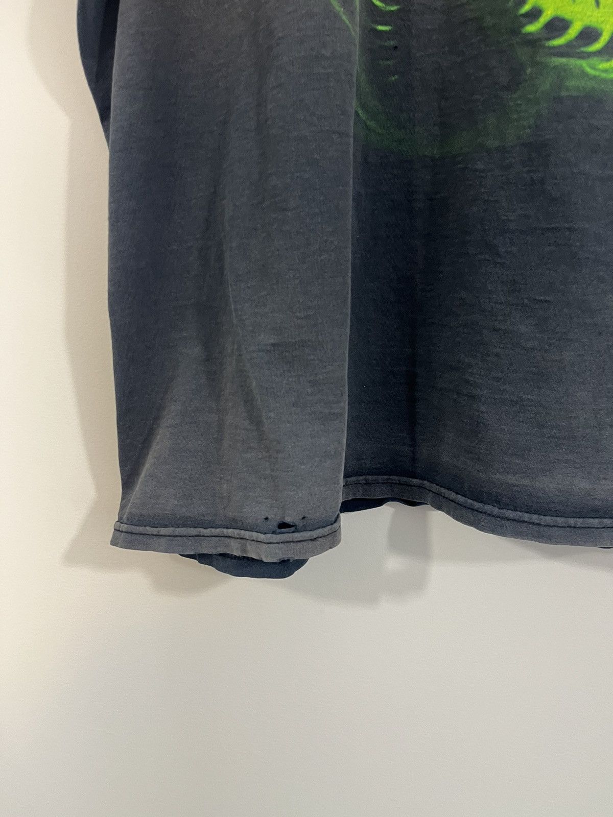 Vintage Thrashed Neon Skull Sun Faded Distressed Snake Tee Size US XL / EU 56 / 4 - 7 Thumbnail