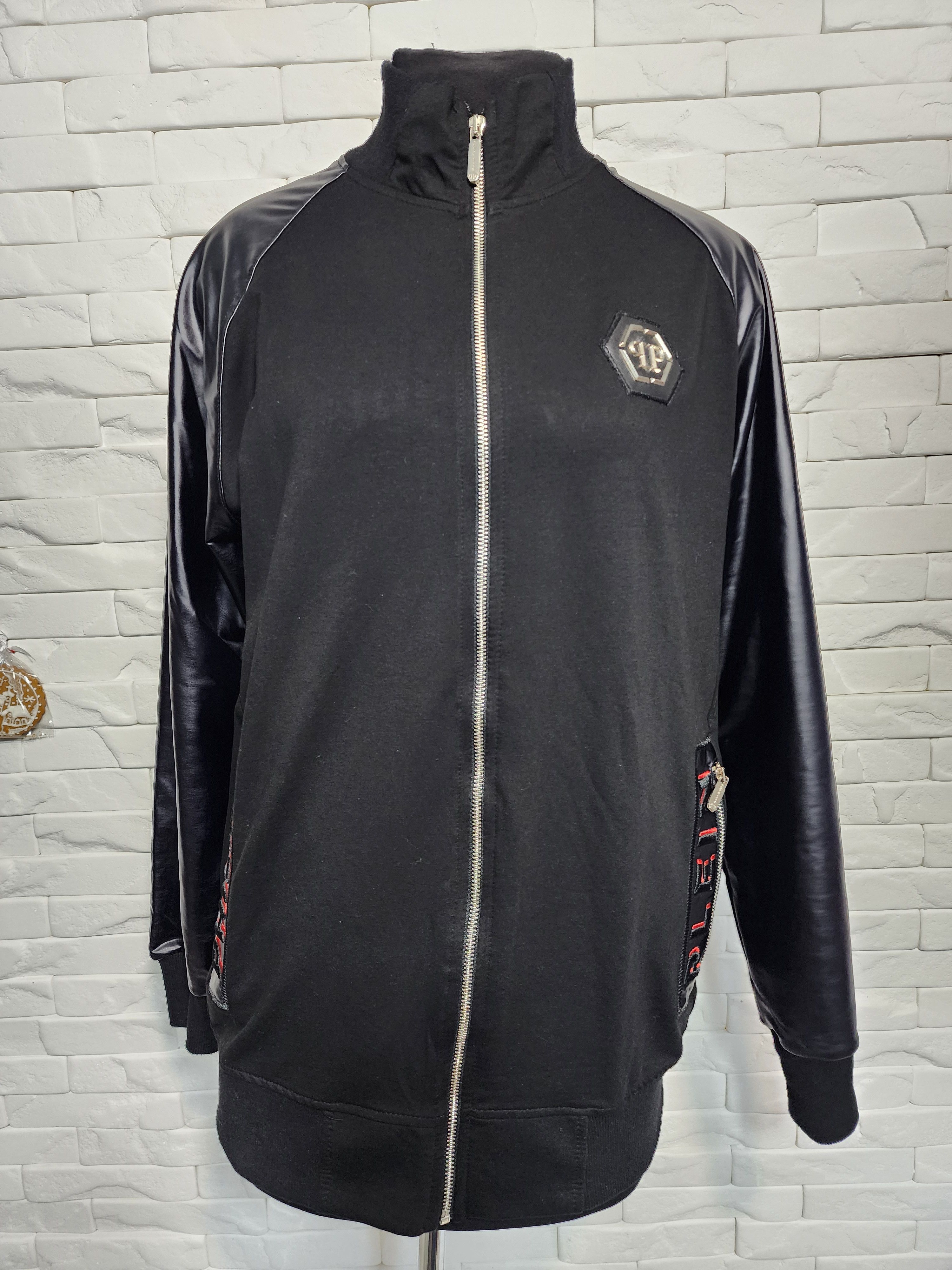Uniqlo Men's Black Jacket: Zippered Pockets. Size US L / EU 52-54 / 3 - 2 Thumbnail