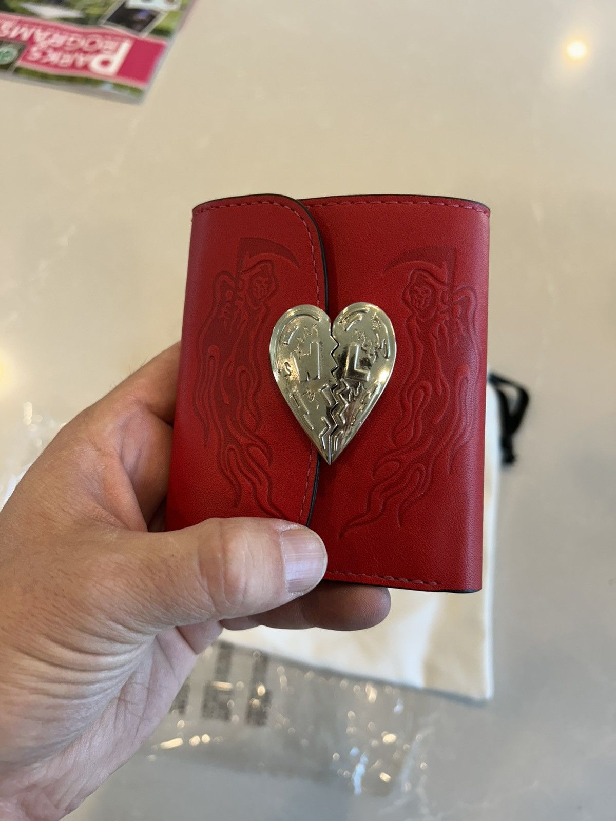 Warren Lotas Warren Lotas “Broken Heart” Wallet Size ONE SIZE - 3 Thumbnail