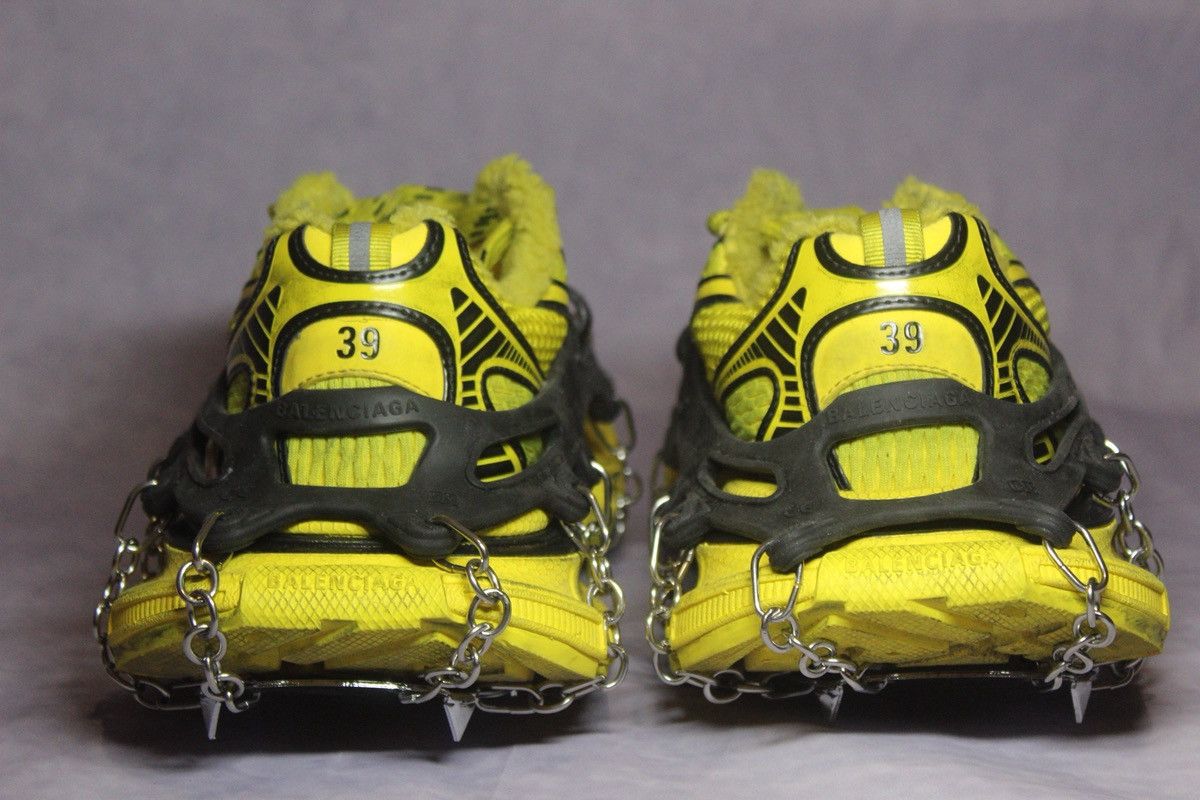 Balenciaga 3xl skiwear Balenciaga RaRE💛 Size US 6.5 / EU 39-40 - 3 Thumbnail