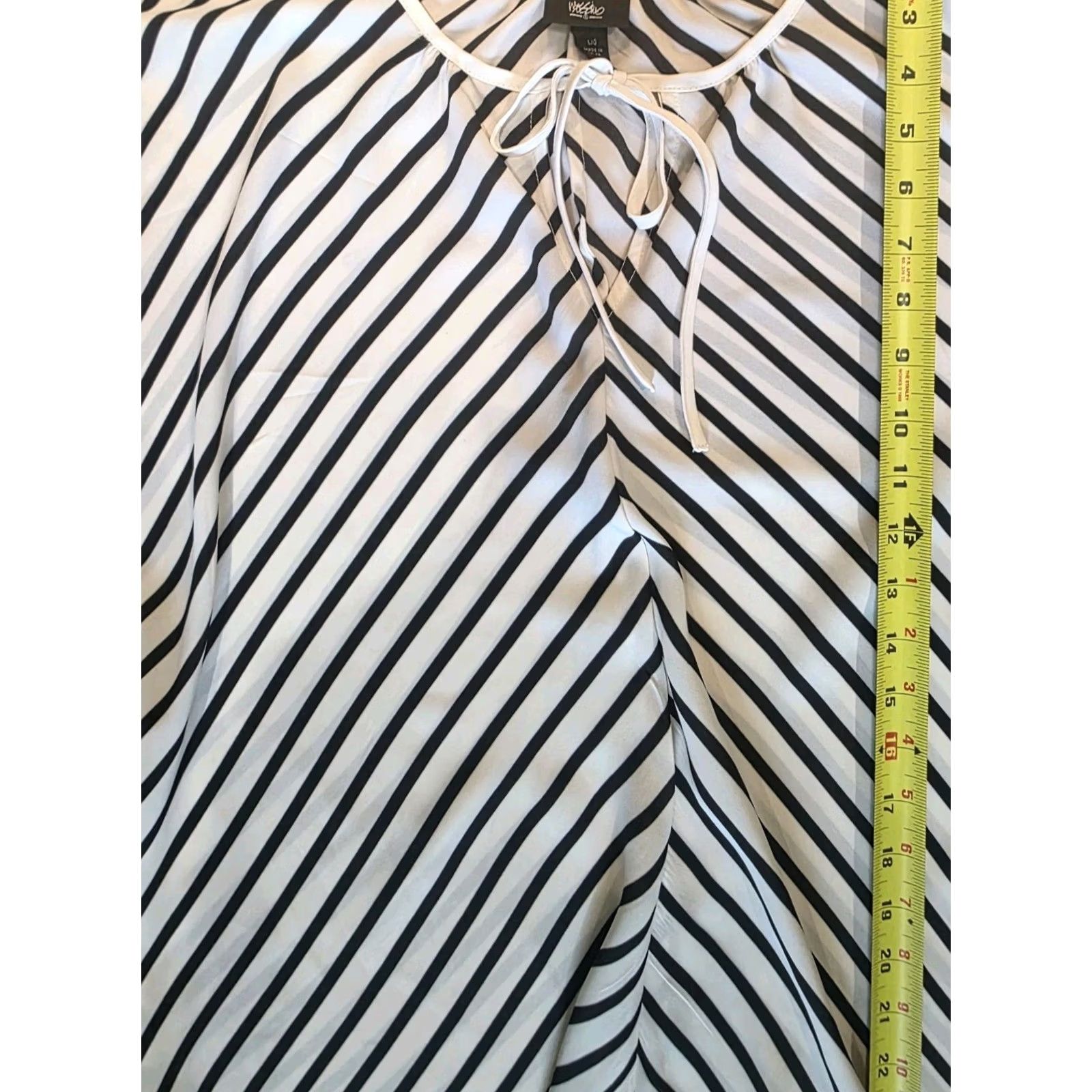 Mossimo Mossimo Large Black and White Striped Poncho Swim Cover Up Women L White Striped Beach Cover Up Size ONE SIZE - 5 Thumbnail