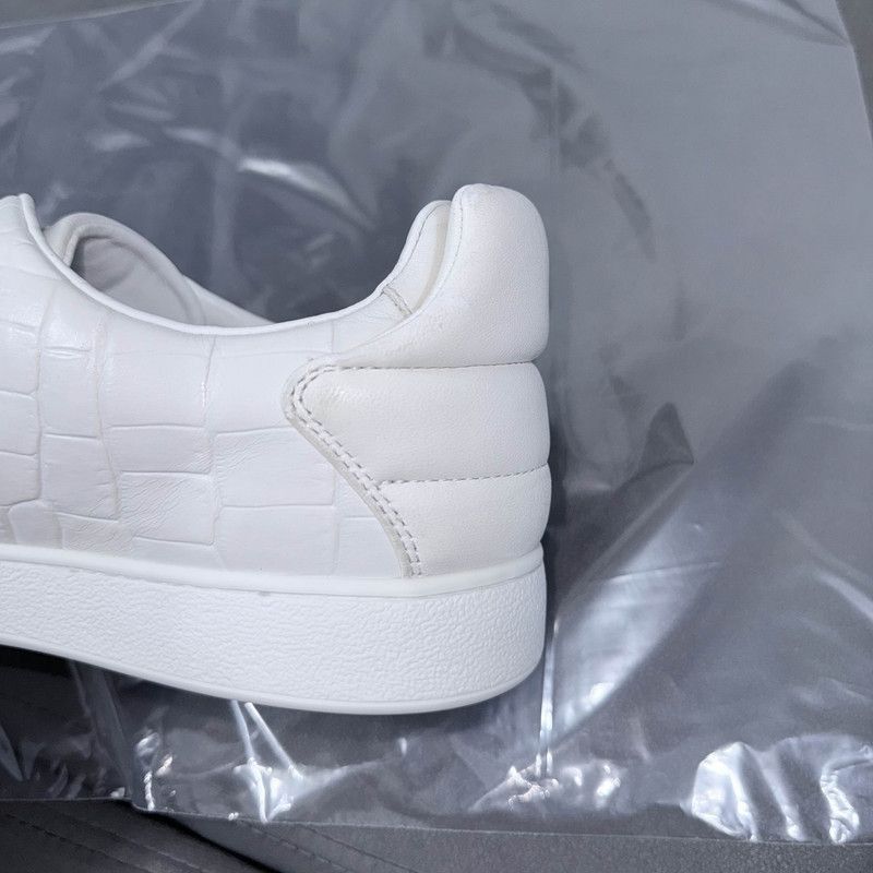 Louis Vuitton Louis Vuitton White Crocodile Leather Sneakers - Size US 10.5 / EU 43-44 - 9 Thumbnail
