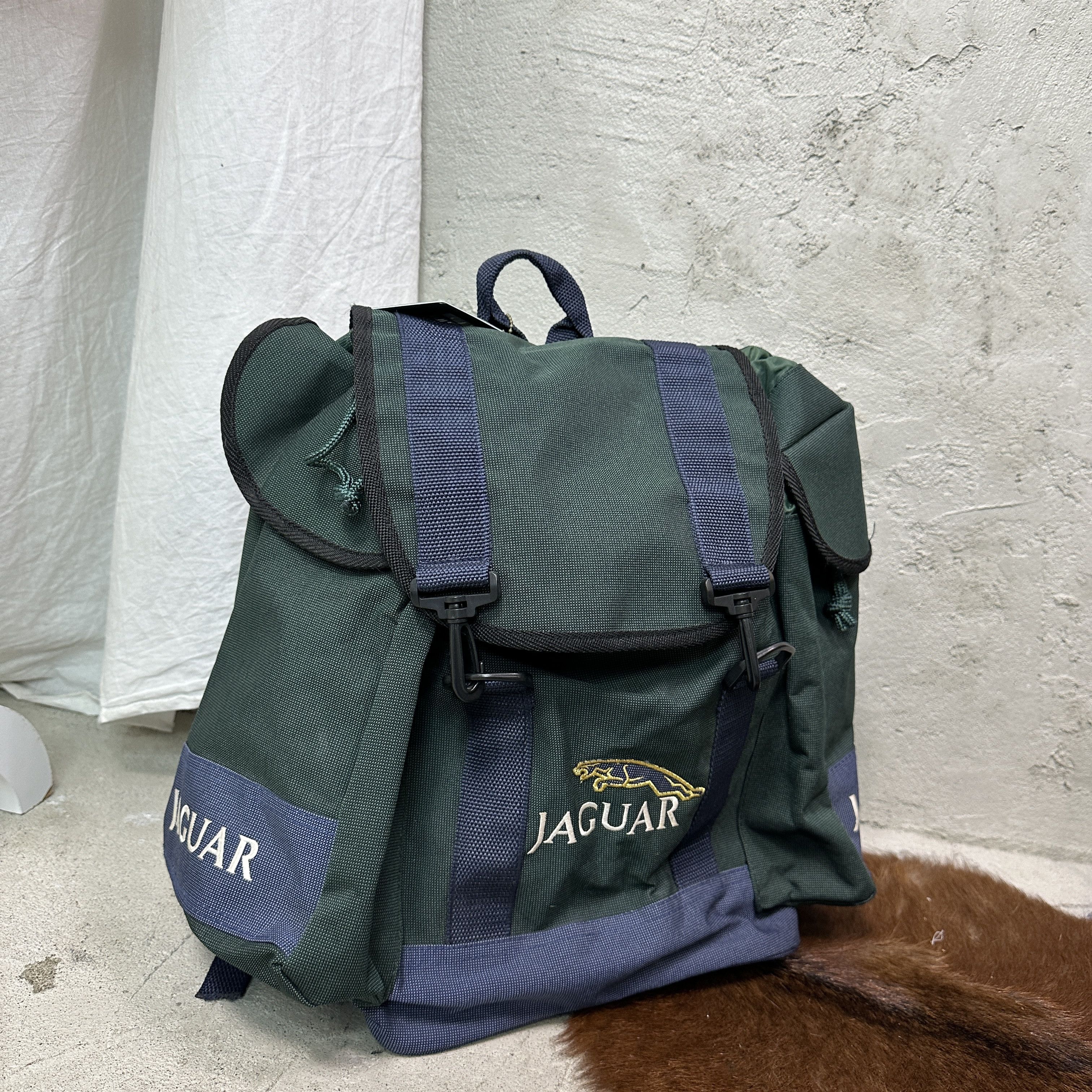 Vintage Vintage Old School Gorpcore Streetwear Jaguar Backpack 90s Size ONE SIZE - 4 Thumbnail
