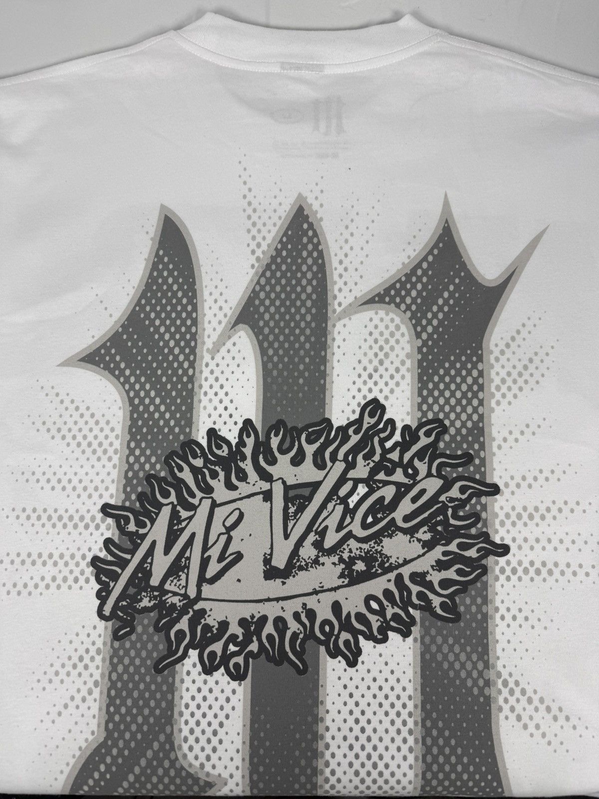 Other MI-Vice White Skull graphic T-Shirt size L Size US L / EU 52-54 / 3 - 3 Thumbnail