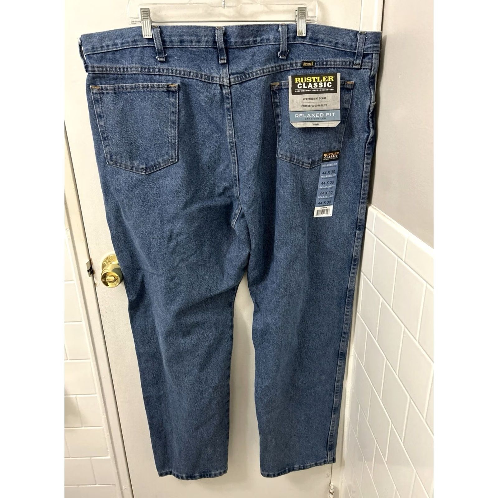 Wrangler Wrangler Rustler Jeans Mens 44x30 Light Wash Relaxed Fit Heavyweight Denim NWT Regular 5-Pocket Size US 44 / EU 60 - 2 Thumbnail