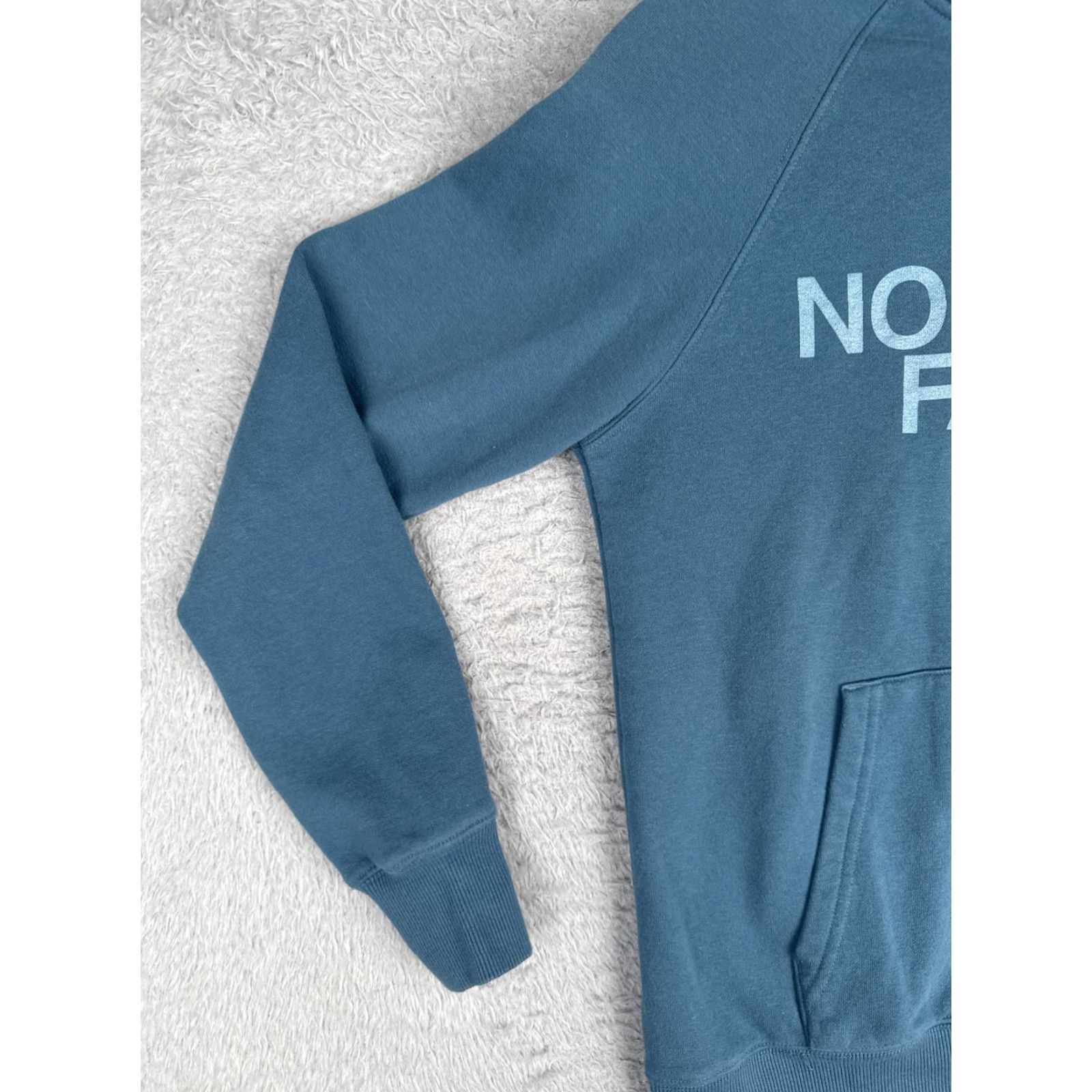 The North Face The North Face Hoodie XS Blue Logo Pullover Kangaroo Fleece Sweatshirt Womens Size XS / US 0-2 / IT 36-38 - 3 Thumbnail