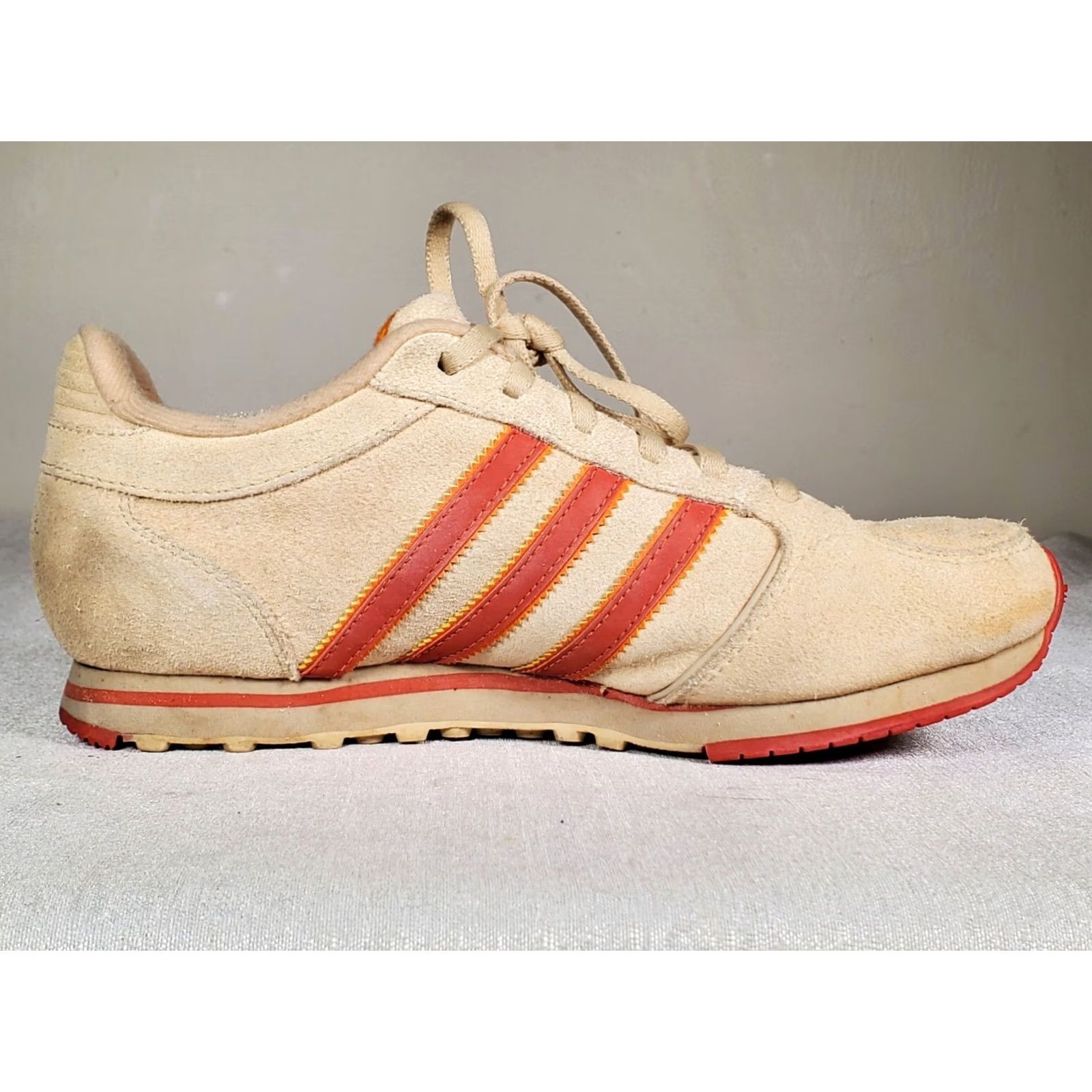 Adidas Adidas Retro Suede Trainers Sneakers Beige Orange Stripes Women's Size US 6.5 Size US 7 / IT 37 - 5 Thumbnail