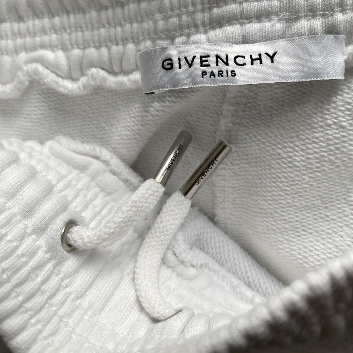 Givenchy Rainbow Logo Sweatshorts Size US 32 / EU 48 - 4 Thumbnail