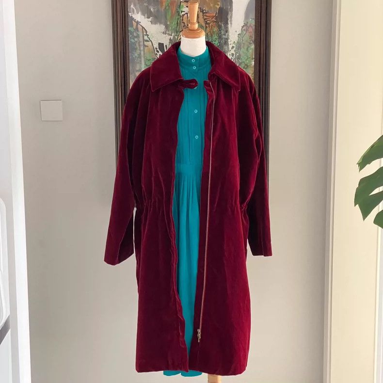Kenzo KENZO The collection features a vintage burgundy velvet pa Size M / US 6-8 / IT 42-44 - 1 Thumbnail