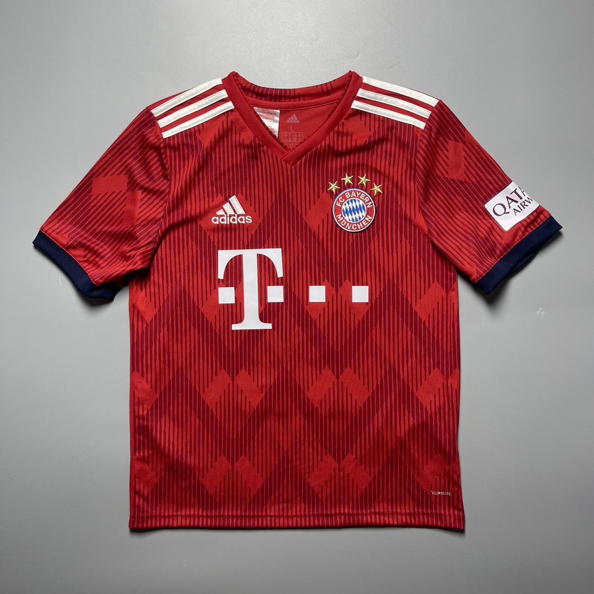 Adidas L KIDS SIZE BAYERN ADIDAS 2018/2019 SOCCER JERSEY #11 JAMES Size US XS / EU 42 / 0 - 2 Thumbnail