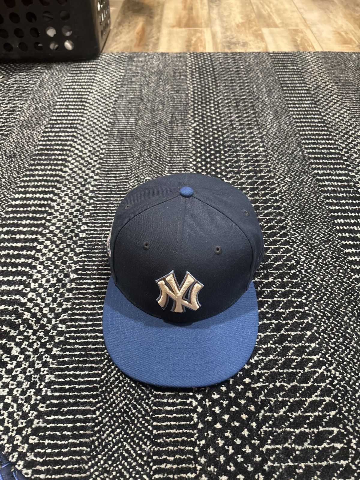 New Era Yankees new era fitted size 7-1/4 Size ONE SIZE - 3 Thumbnail