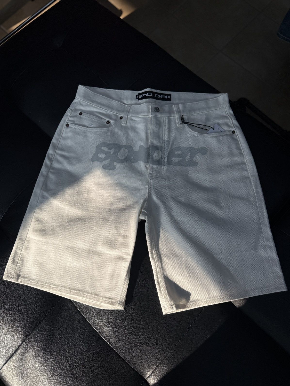 Sp5der Sp5der Jean Shorts White Size 32 (NEW) Size US 32 / EU 48 - 1 Thumbnail