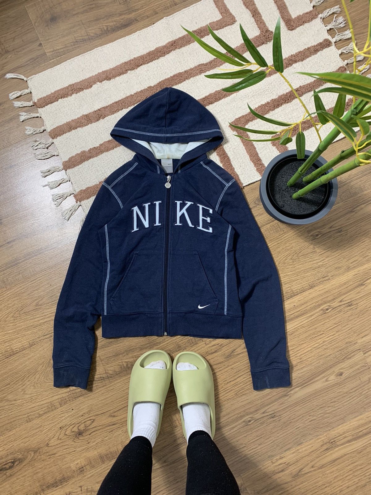 Nike VINTAGE NIKE BIG LOGO Y2K ZIP UP HOODIE Size M / US 6-8 / IT 42-44 - 2 Thumbnail