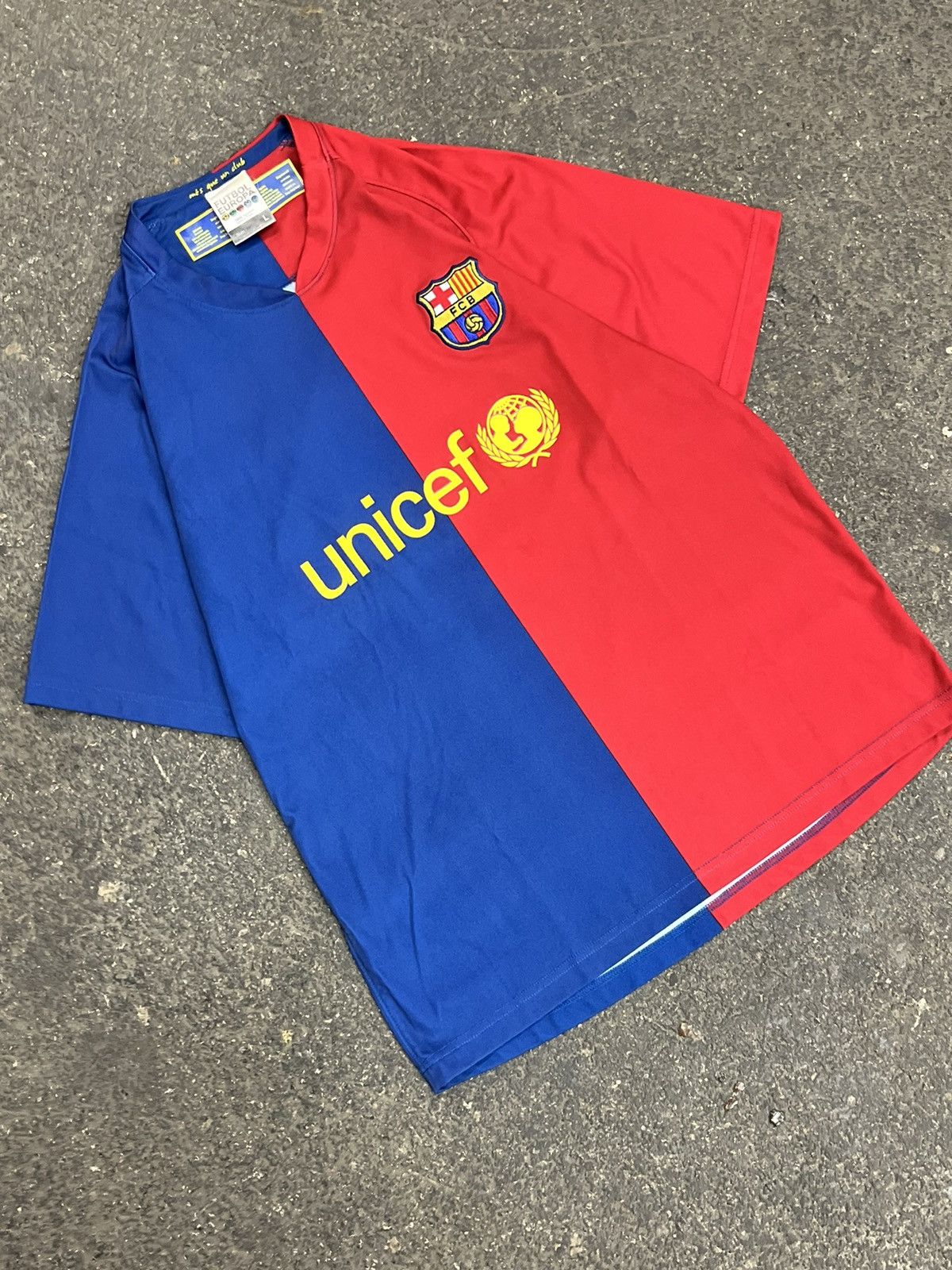 Vintage FC Barcelona soccer jersey vintage streetwear hype rare y2k Size US L / EU 52-54 / 3 - 1 Thumbnail