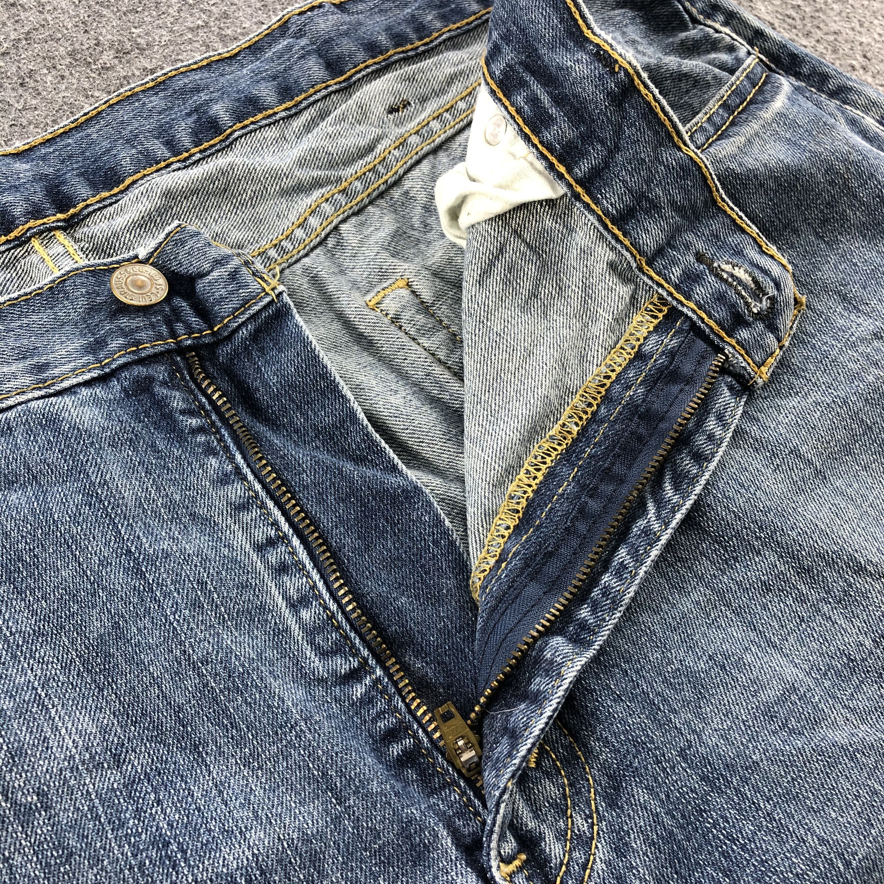 Levi's Mid Blue Vintage Levis 505 Jeans-J1244 Size US 41 - 8 Thumbnail