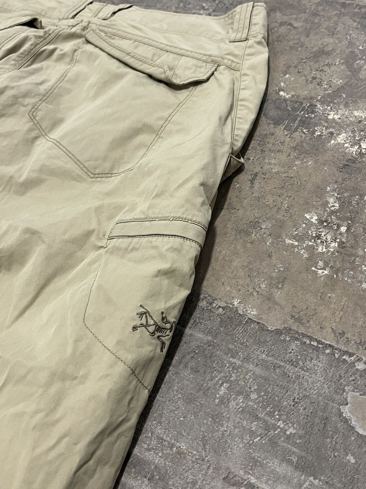 Arc'teryx Arcteryx utility gorpcore outdoor cream pants Size US 32 / EU 48 - 5 Thumbnail