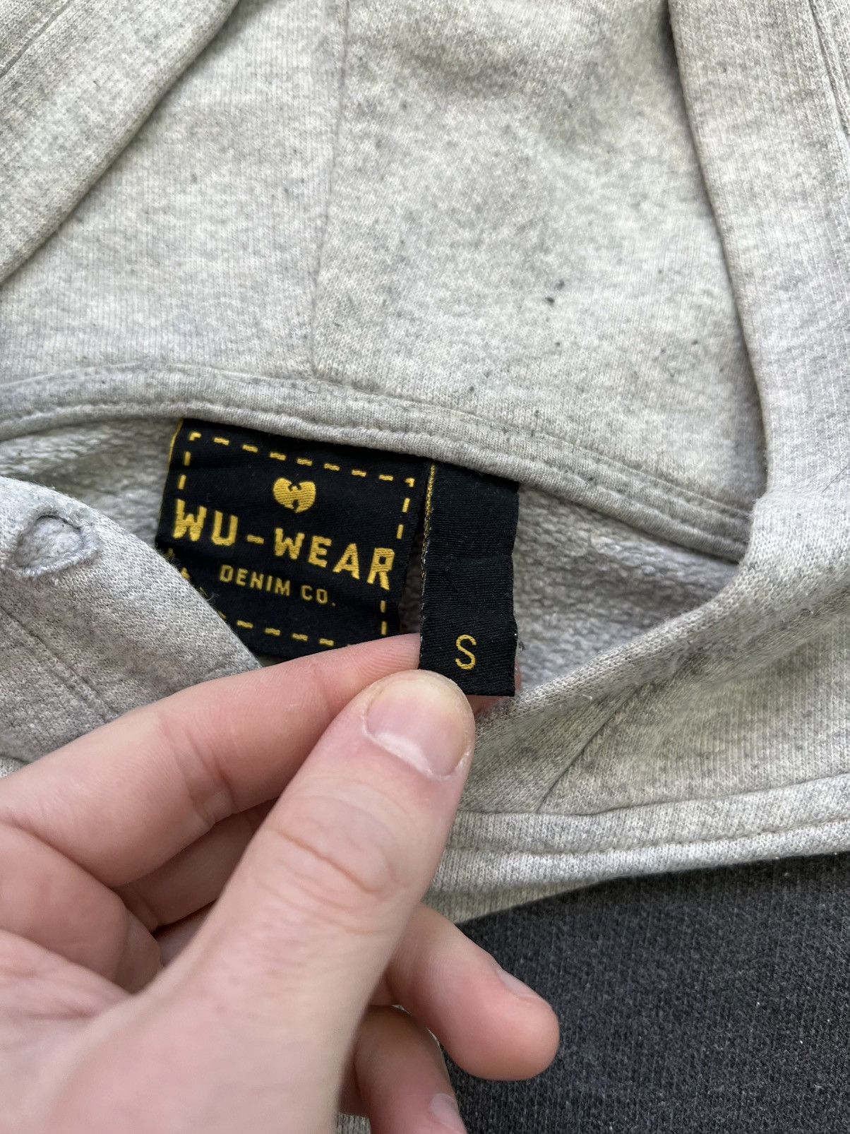 Wu-Tang Clan VINTAGE WU WEAR BOXY RAP HOODIE BIG LOGO SK8 skater y2k Size US M / EU 48-50 / 2 - 5 Thumbnail
