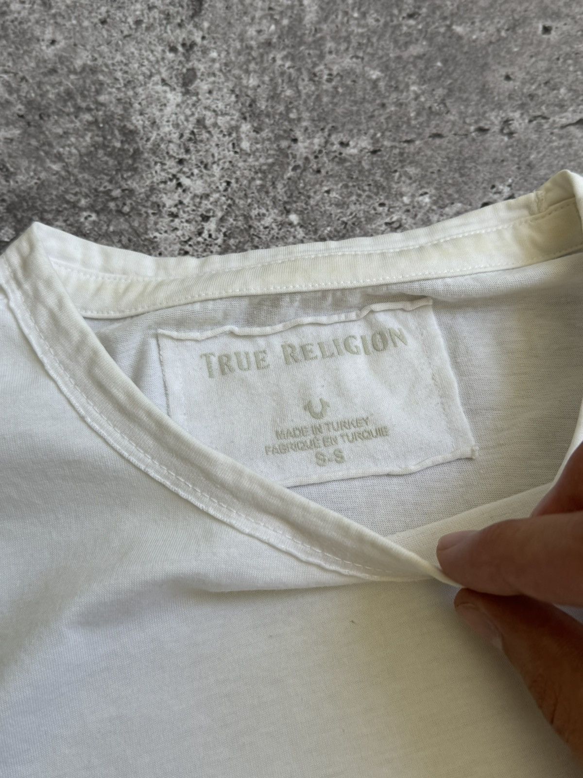 True Religion × Vintage Vintage True religion metal logo Y2K t-shirt Size US S / EU 44-46 / 1 - 6 Thumbnail