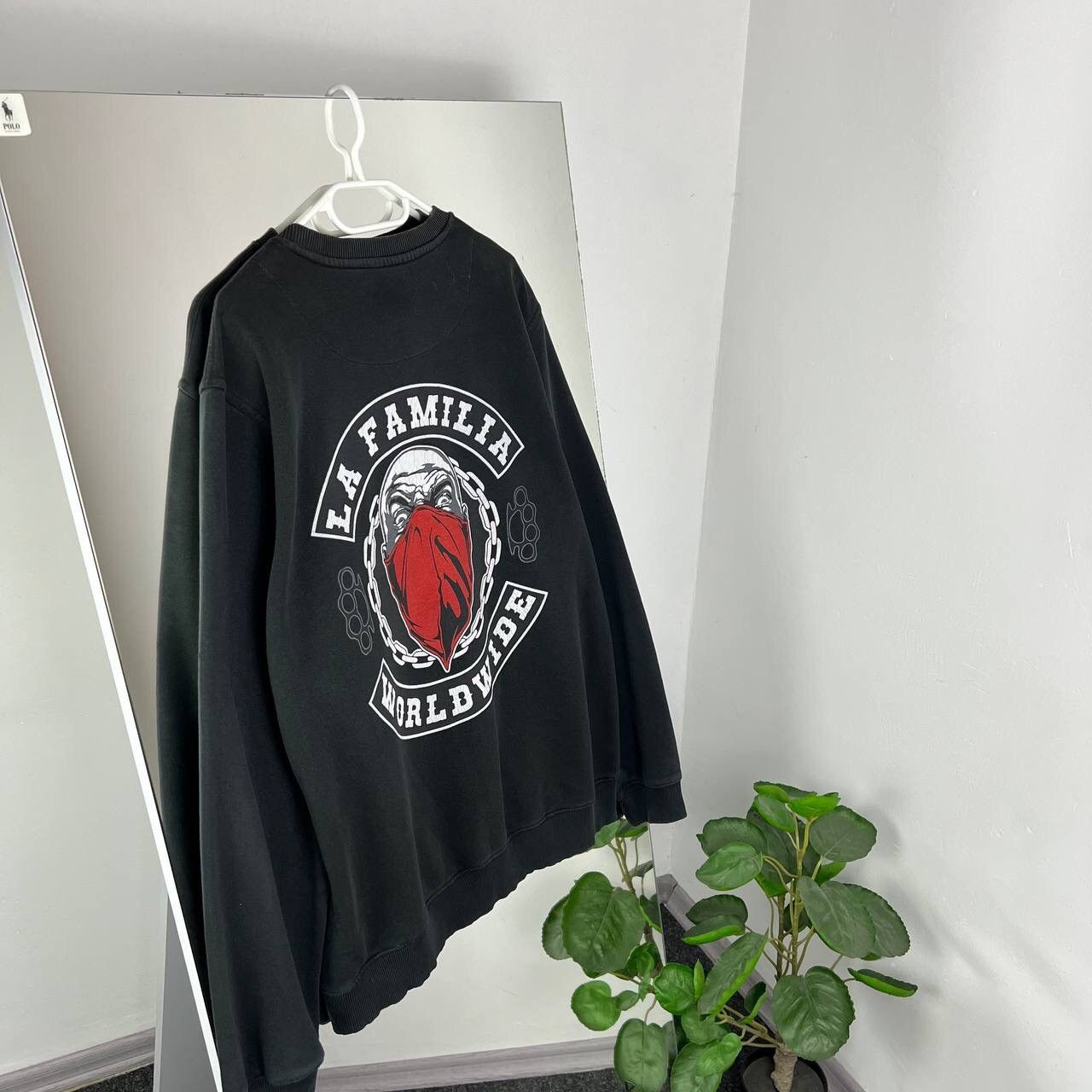 Vintage Swaeatshirt Big Logo Germany La Famila Worldwide Y2k Size US XXL / EU 58 / 5 - 1 Thumbnail