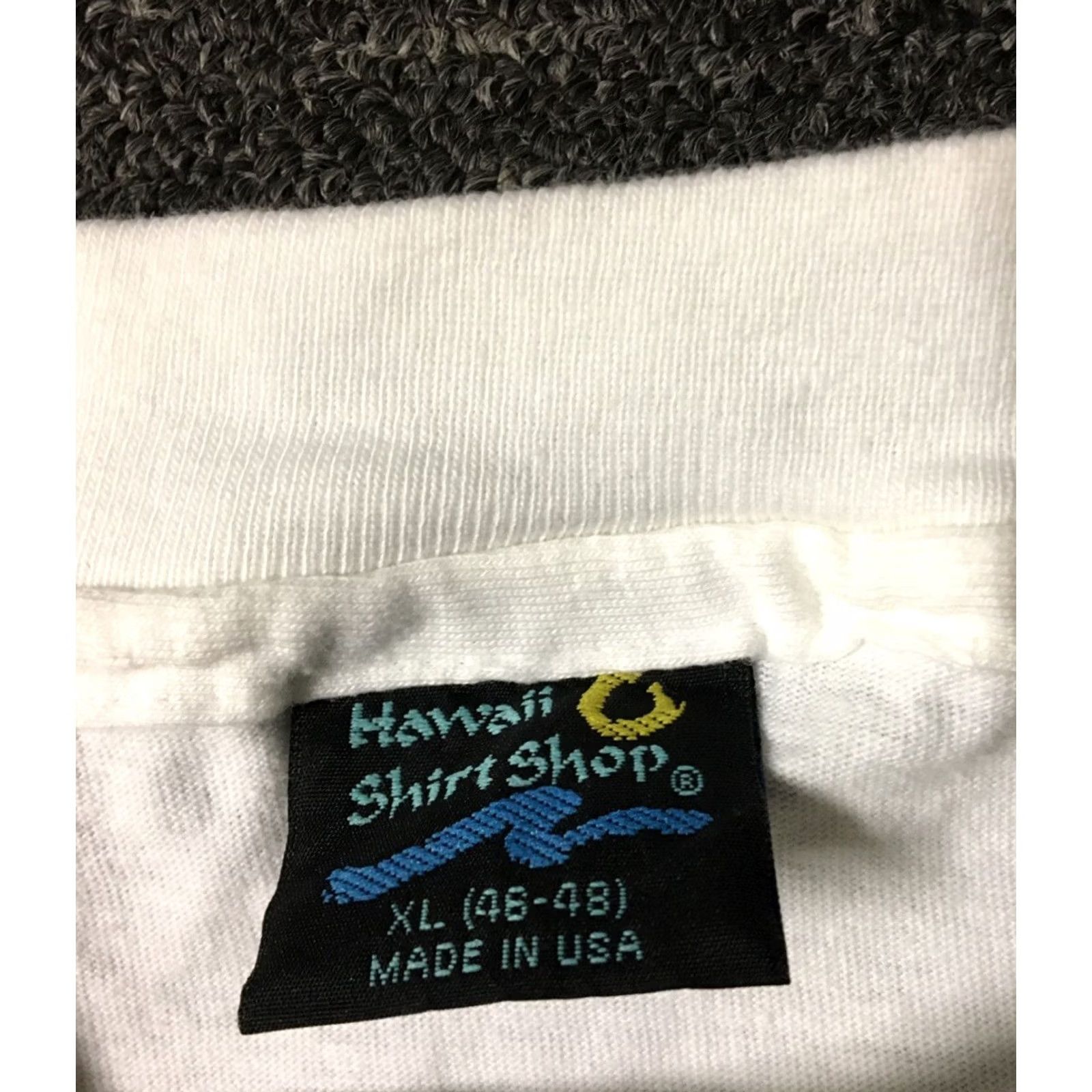 Vintage VINTAGE Hawaii Surf Shop Shirt XL USA Beach 90s Solar Eclipse Single Stitch White Mens T-Shirt Size US XL / EU 56 / 4 - 7 Thumbnail