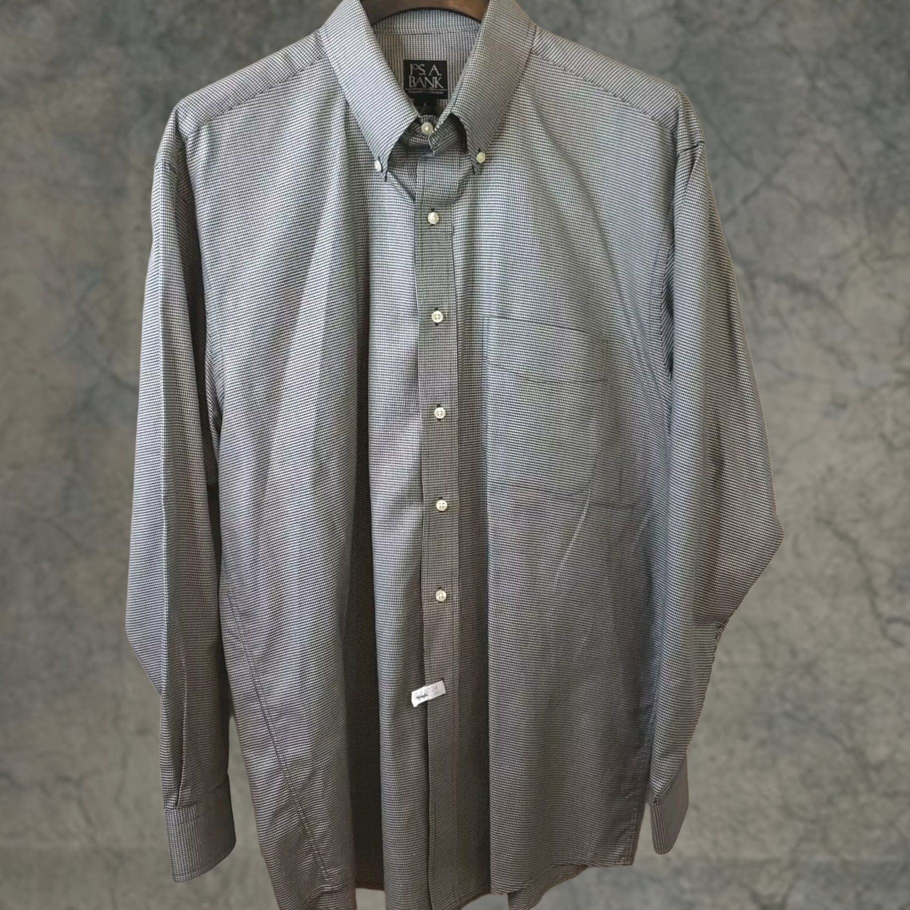 Jos. A. Bank Jos A Bank Mens L Grey Herringbone Dress Shirt 100% Cotton Traveler’s Collection Size 42R - 1 Thumbnail