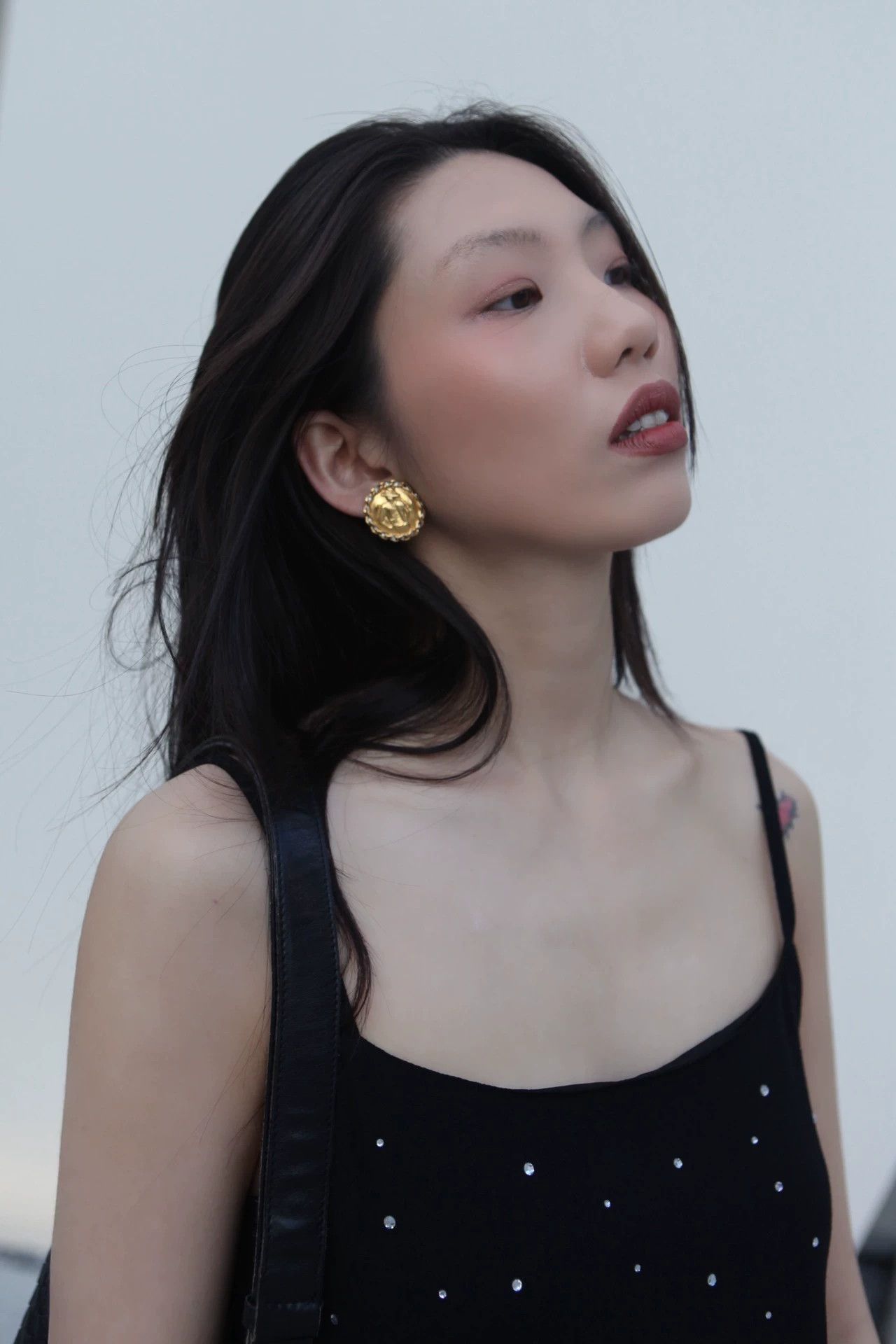 Chanel Chanel Coco Relief Crystal Embellished Women's Ear Clips Size ONE SIZE - 6 Thumbnail