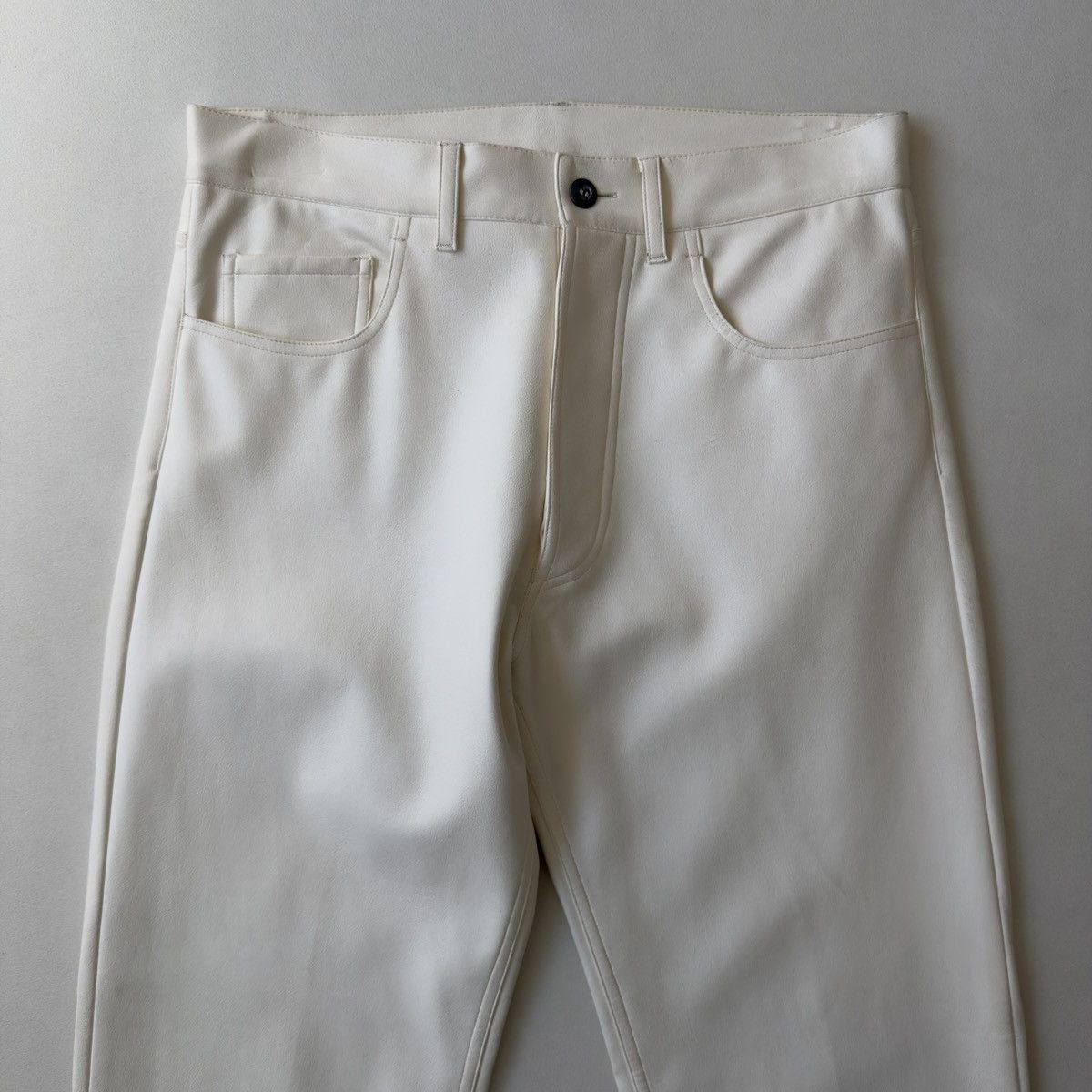 Helmut Lang 1980s Sample White Vegan Leather Pants Size US 30 / EU 46 - 4 Thumbnail