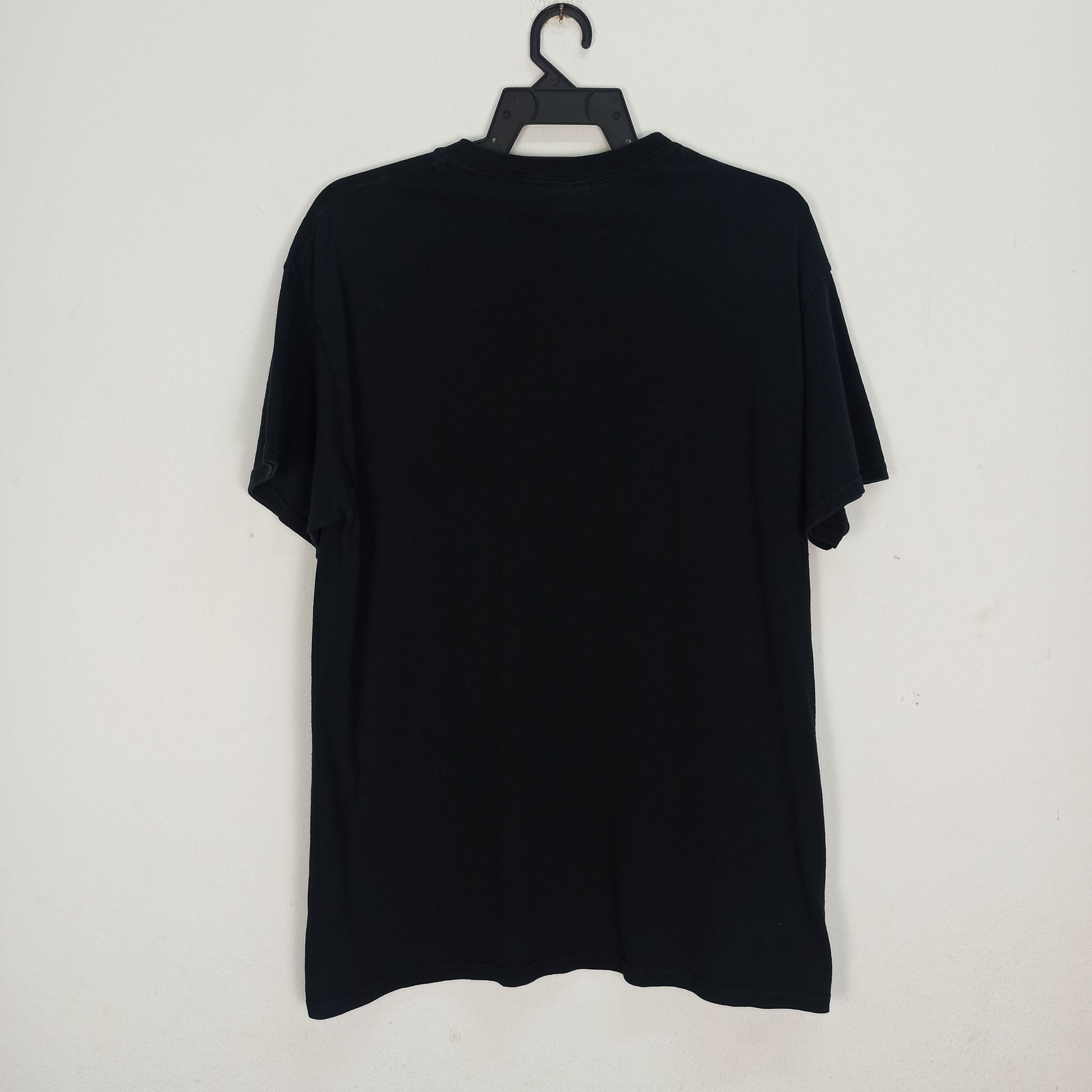 Gildan 🔥Steals🔥 Holloween Town Tshirt Size US M / EU 48-50 / 2 - 5 Thumbnail