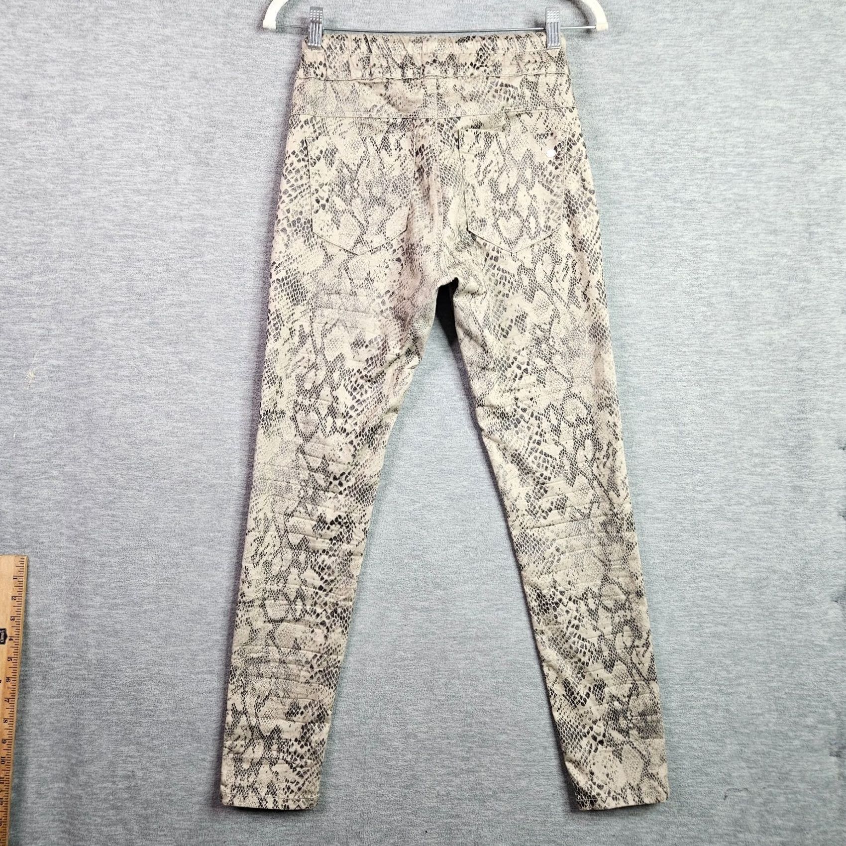 Vintage Bevy Flog Animal Print Pull-on Jogger Women's Size 25 Gray Animals Print Jogger Regular Pants Womens Size 25 Size 42" / US 20 - 2 Thumbnail