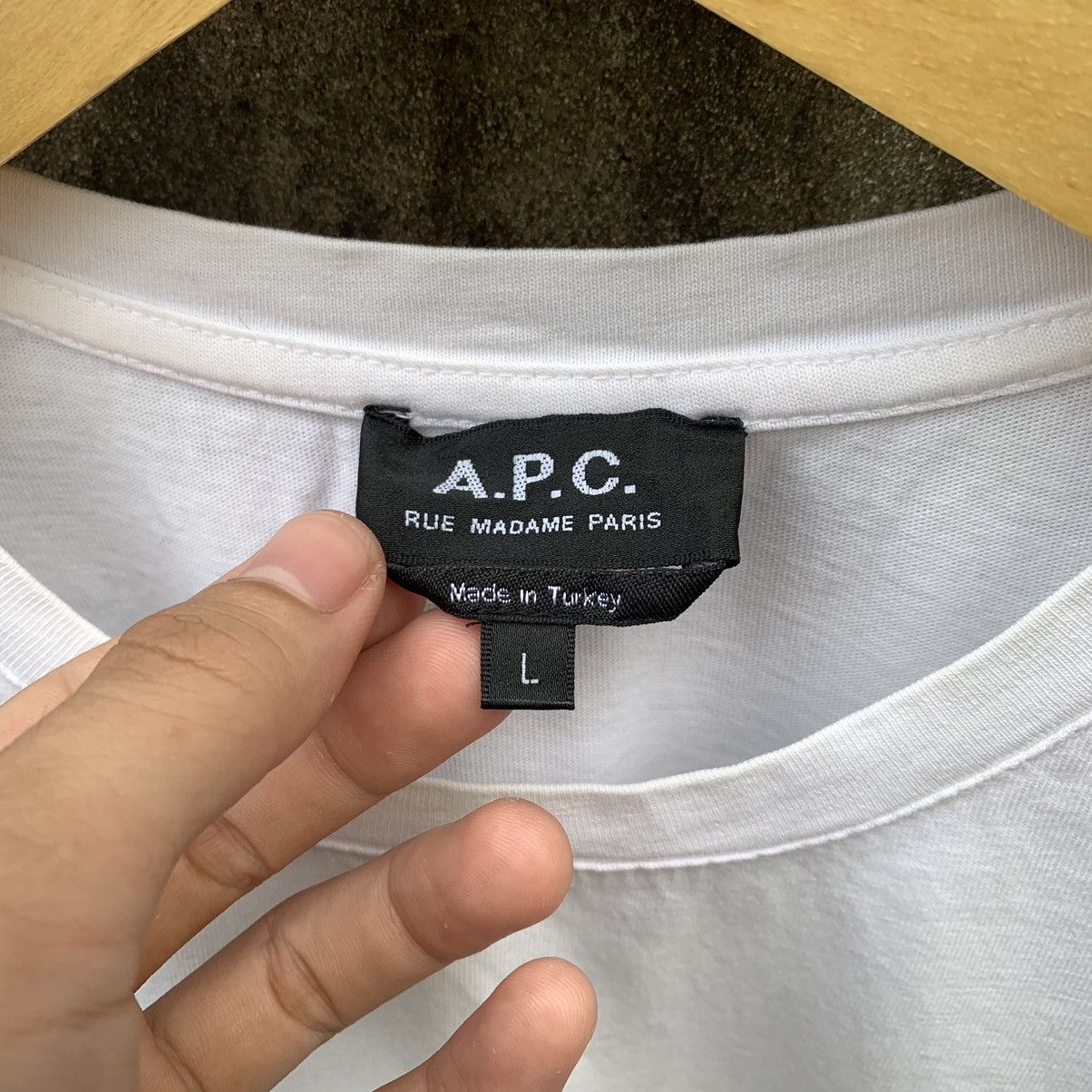 A.P.C. A.P.C T-SHIRT Size US L / EU 52-54 / 3 - 3 Thumbnail