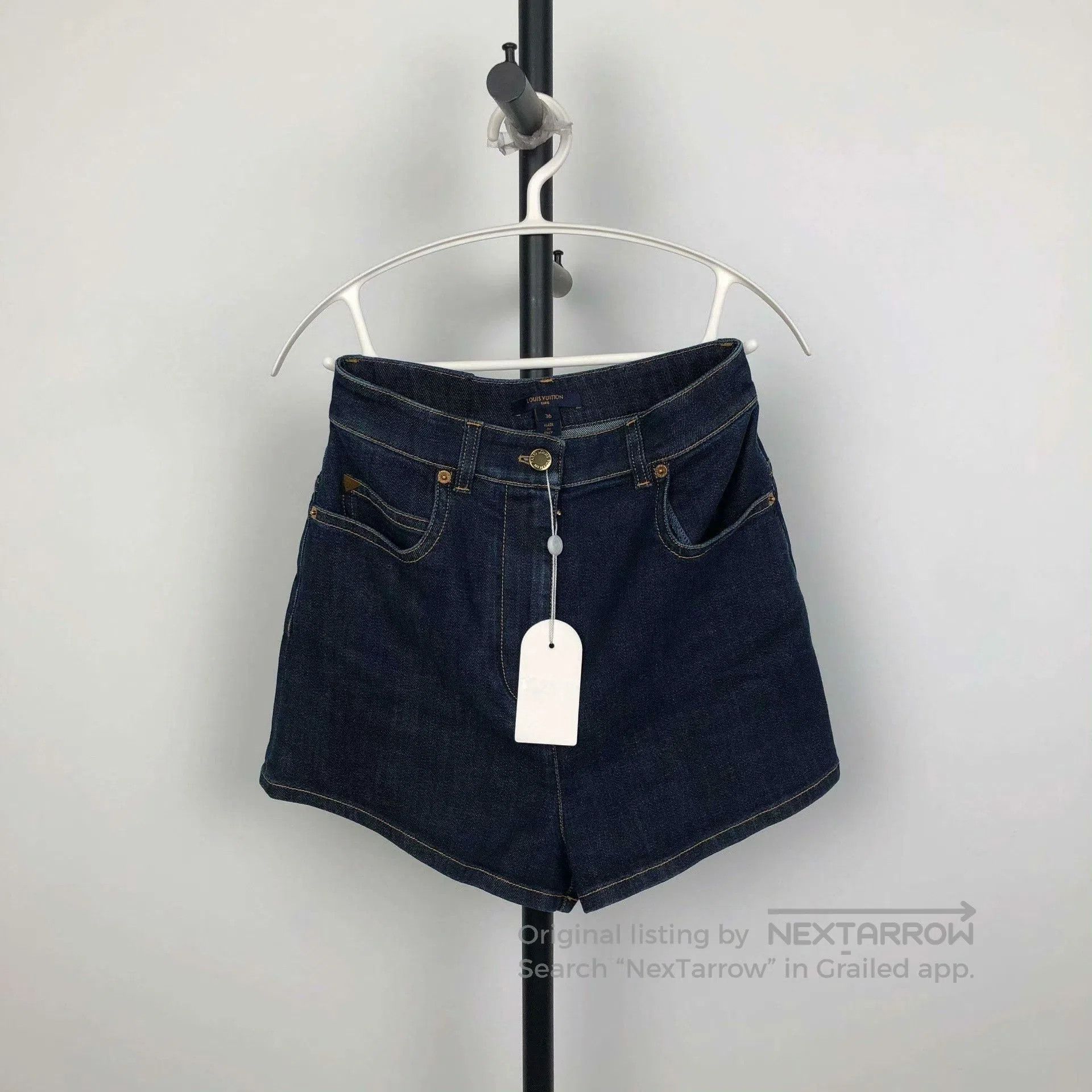 Louis Vuitton Louis Vuitton Blue Denim Shorts Size 36. Size US 36 / EU 52 - 1 Thumbnail