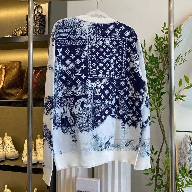 Louis Vuitton Louis Vuitton Men's Knit Sweater in White . Size US M / EU 48-50 / 2 - 2 Thumbnail