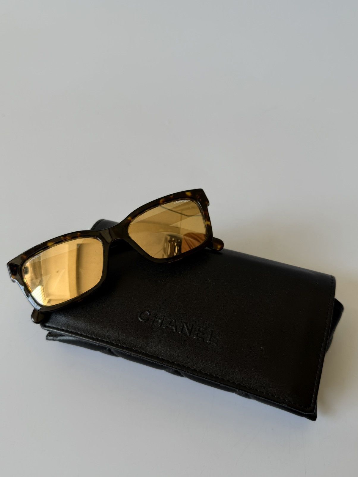 Chanel Chanel Acetate Square Sunglasses in Tortoise Size ONE SIZE - 1 Thumbnail