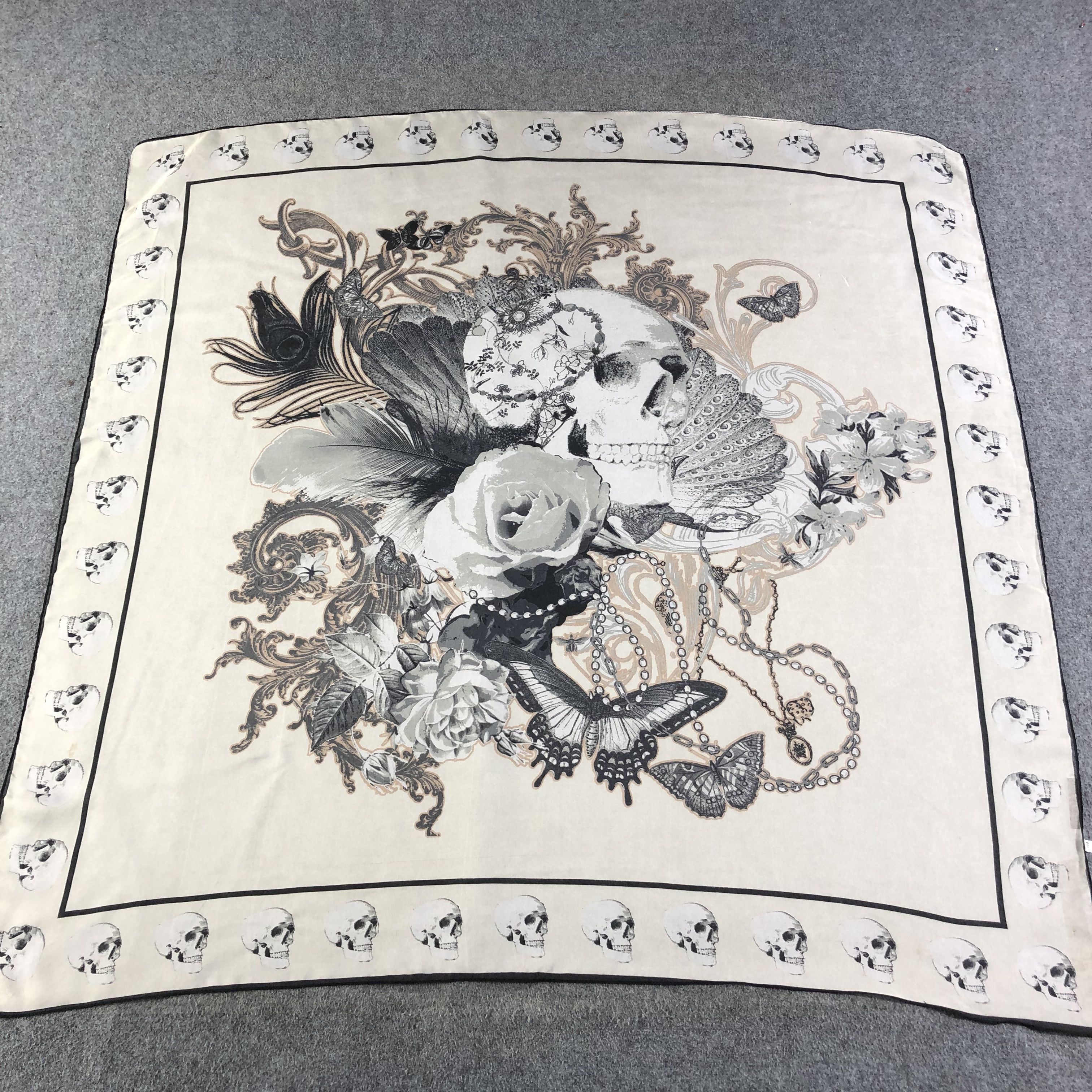 Topshop Topshop Skulls Scarf M434 Size ONE SIZE - 1 Thumbnail