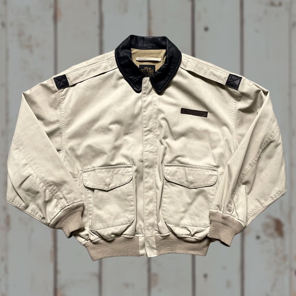 Avirex VINTAGE Avirex A-2 Flight Jacket Bomber Cotton Leather Military Made In USA L Jacket Mens Beige US Theme USA Leather Features Size US L / EU 52-54 / 3 - 1 Thumbnail