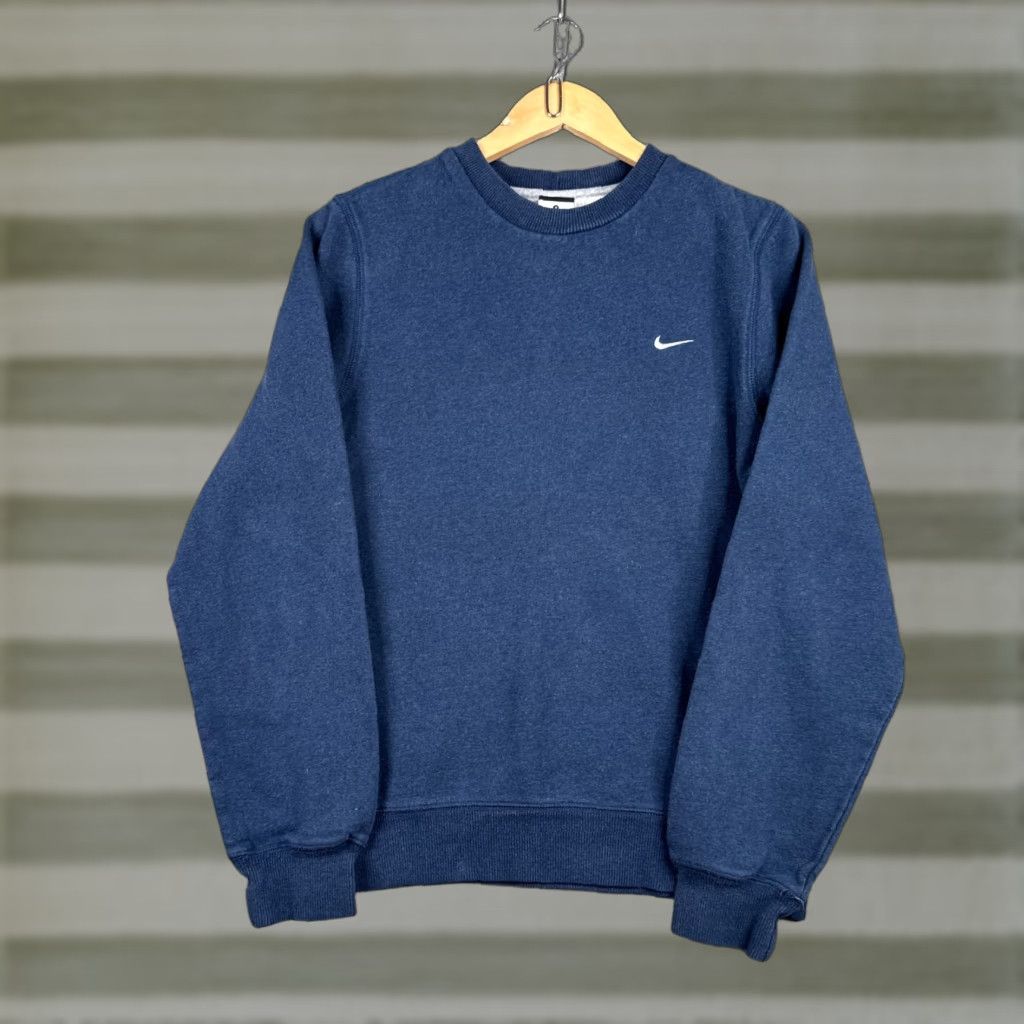 VINTAGE Nike Sweatshirt Mens Small Blue Essential Swoosh Crew Neck