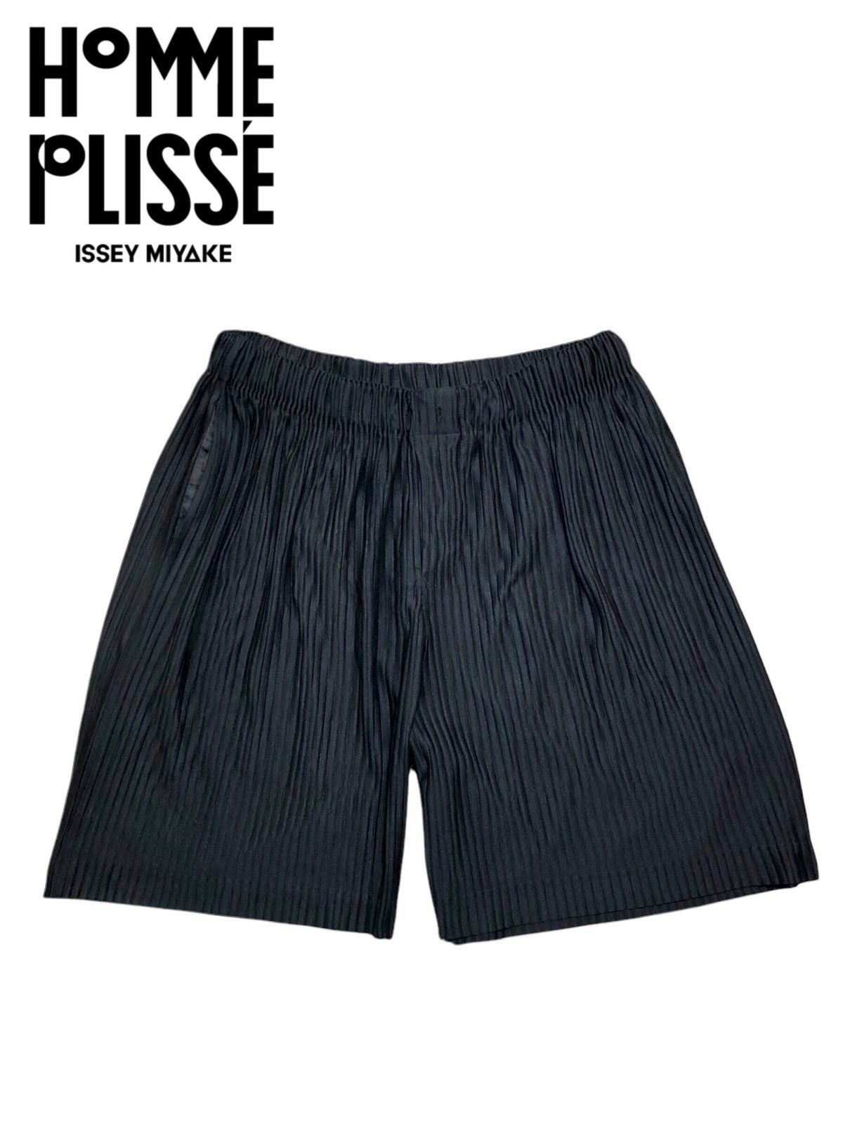 homme plisse issey miyake 黒 袴ショーツサイズ3 パンツ