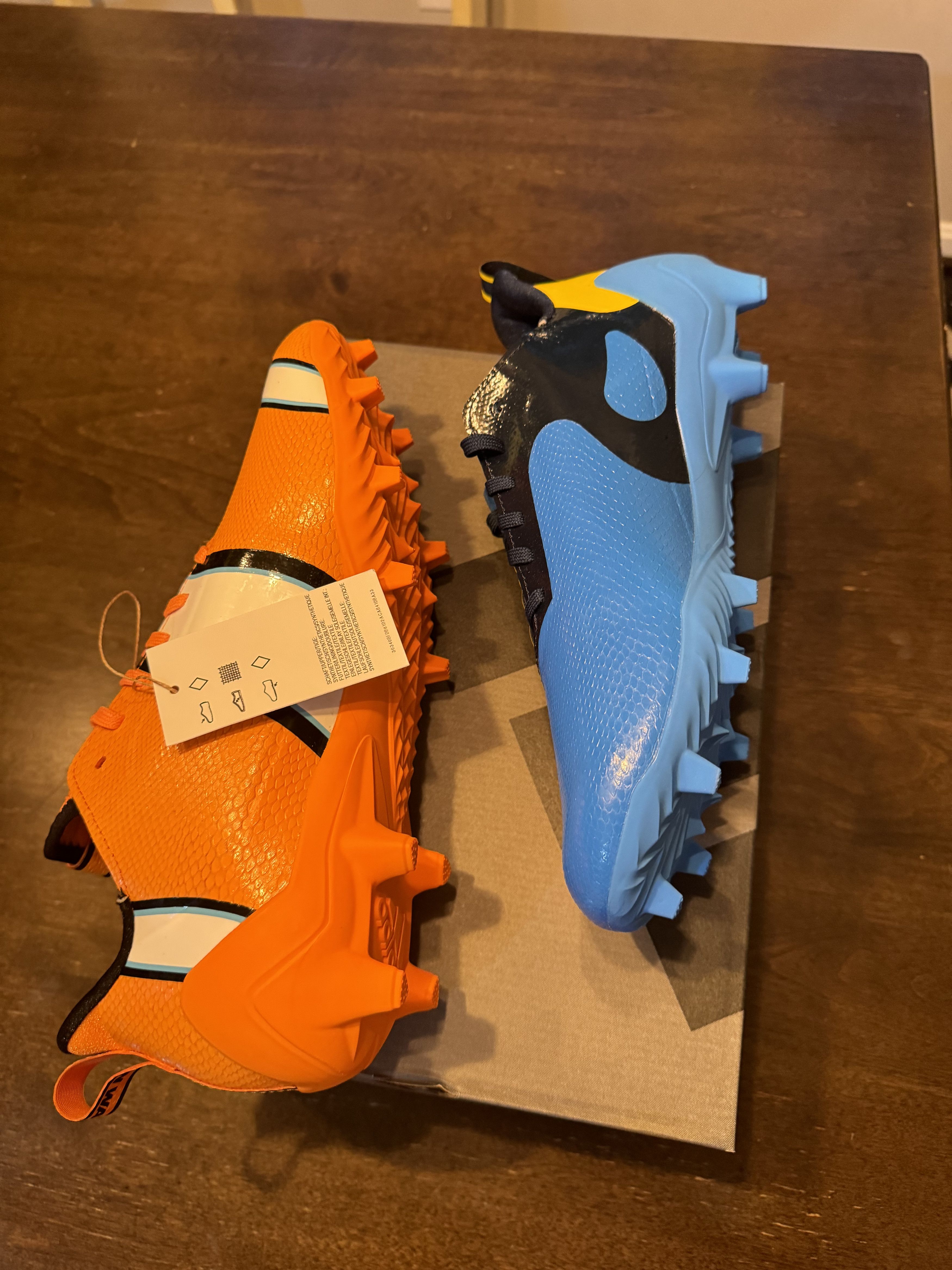 Adidas × Disney Adizero 12.0 x Disney “Finding Nemo” Football Cleats Size US 10 / EU 43 - 3 Thumbnail