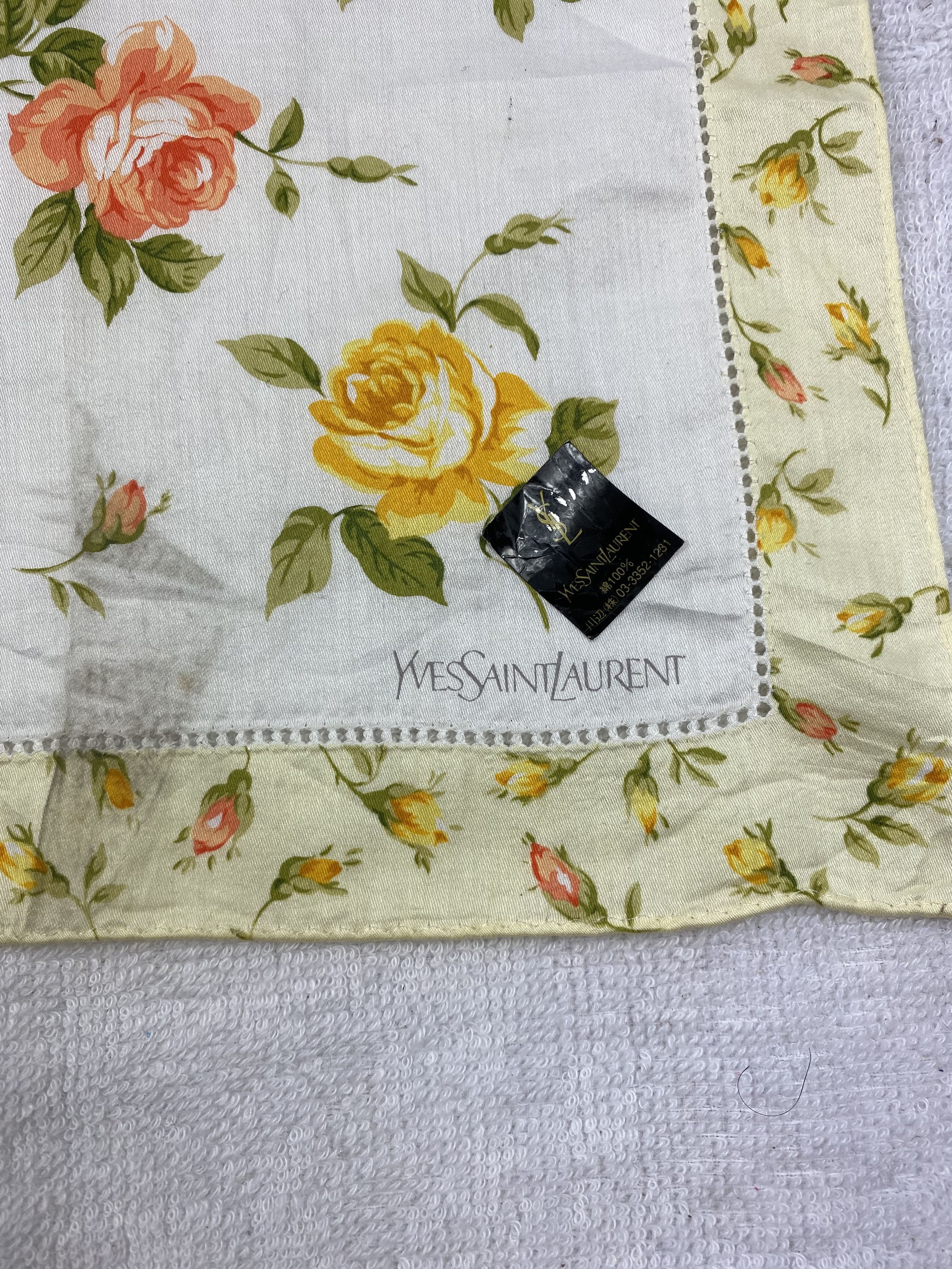 Yves Saint Laurent Yves Saint Laurent Handkerchief / Bandana / Neckerchief Size ONE SIZE - 5 Thumbnail