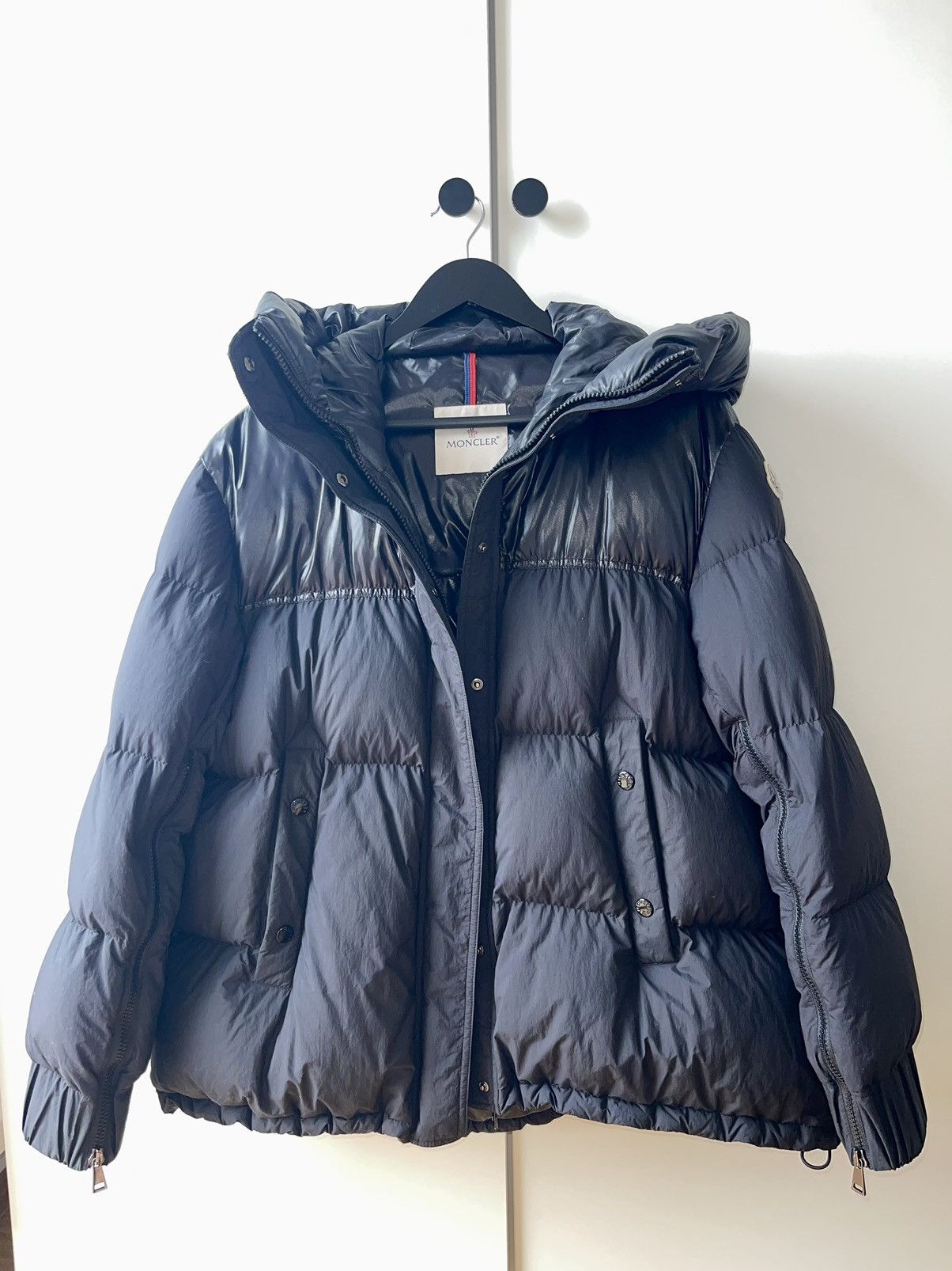 Moncler Moncler Etival Jacket Size M / US 6-8 / IT 42-44 - 1 Thumbnail