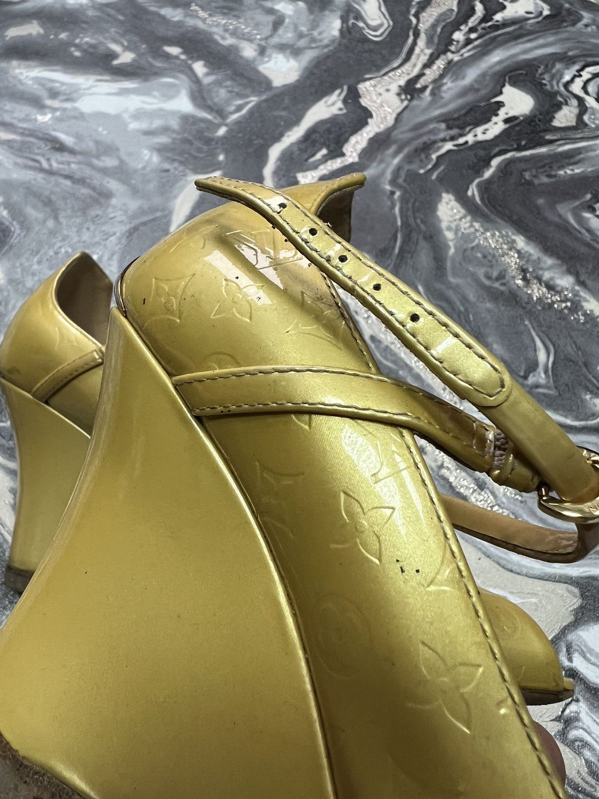 Louis Vuitton Louis Vuitton monogram vintage Sandals wedge heel open toe Size US 6 / IT 36 - 12 Thumbnail