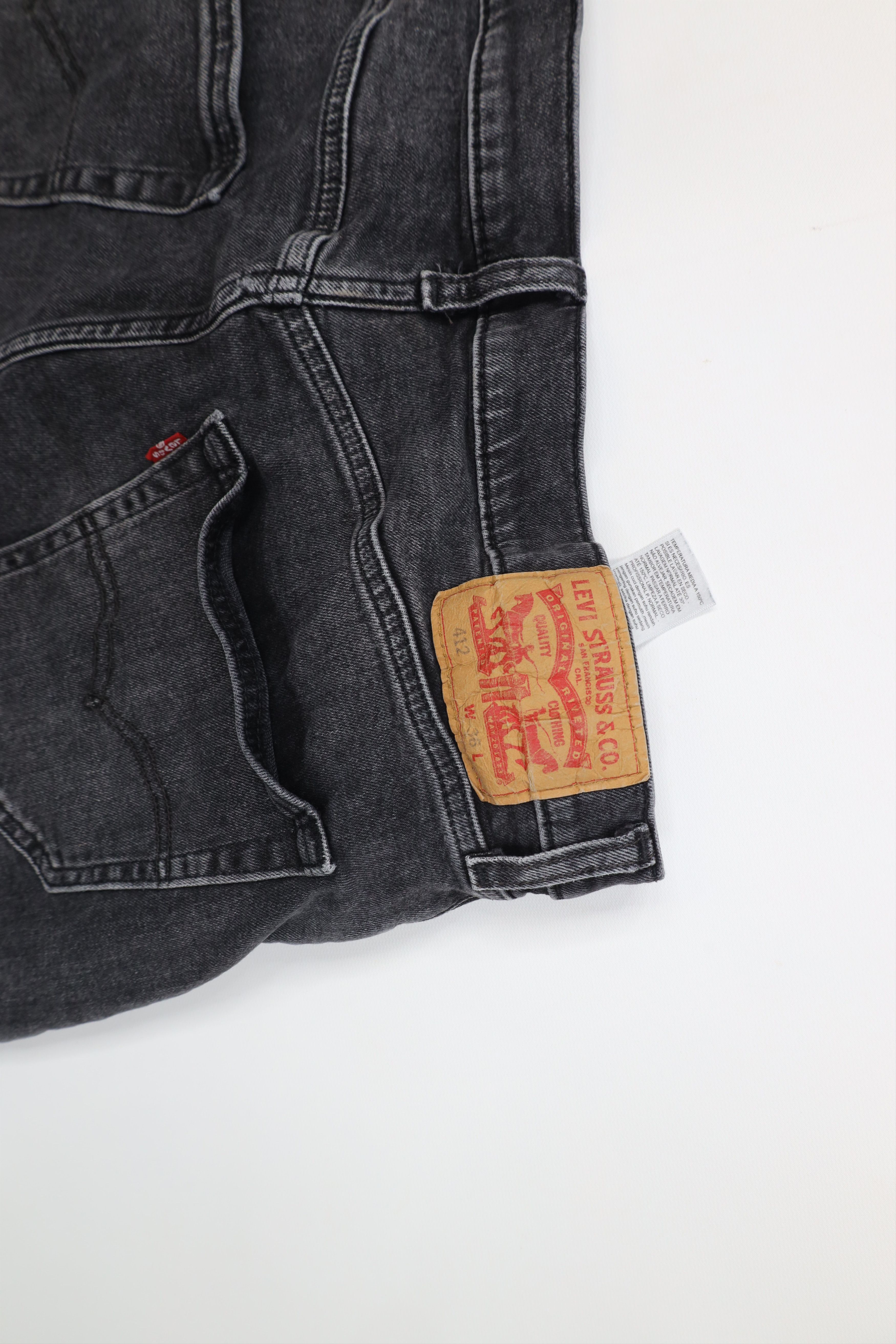 Levi's Vintage Y2K Levis 412 Faded Above Knee Denim Shorts Black Size US 36 / EU 52 - 13 Thumbnail