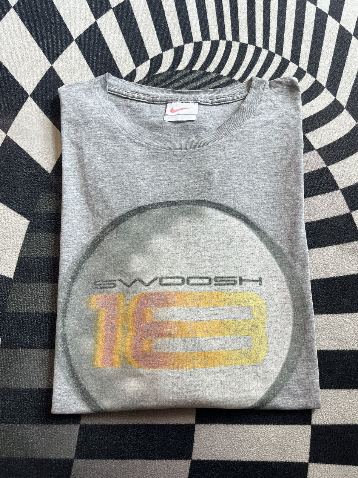Nike Vintage NIKE SWOOSH 18 collection 90’s Tshirt Size US XL / EU 56 / 4 - 1 Thumbnail