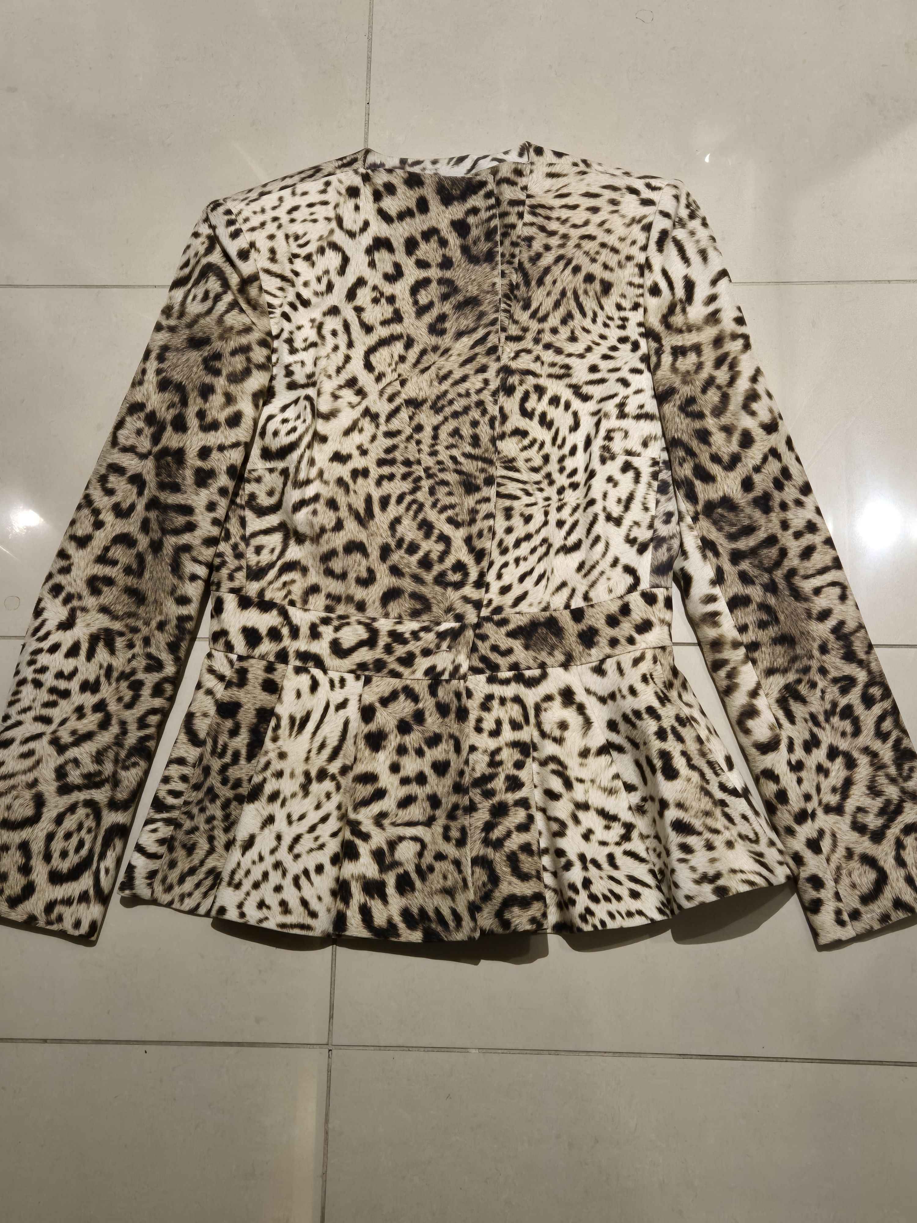 Giambattista Valli Giambattista Valli ocelot printed silk peplum jacket Size XS / US 0-2 / IT 36-38 - 9 Thumbnail