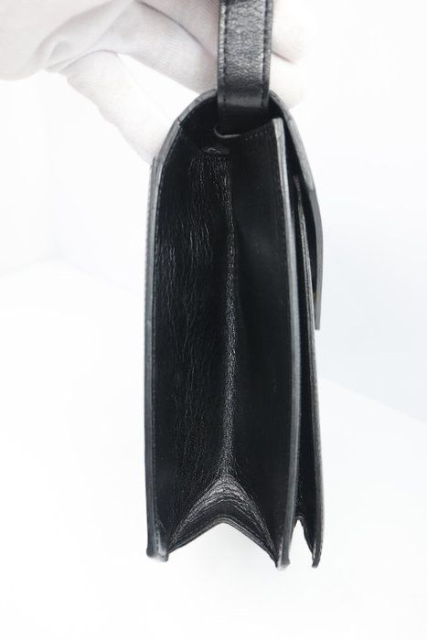 Yves Saint Laurent Yves Saint Laurent Black Y Logo Lizard Embossed Leather Size ONE SIZE - 6 Thumbnail