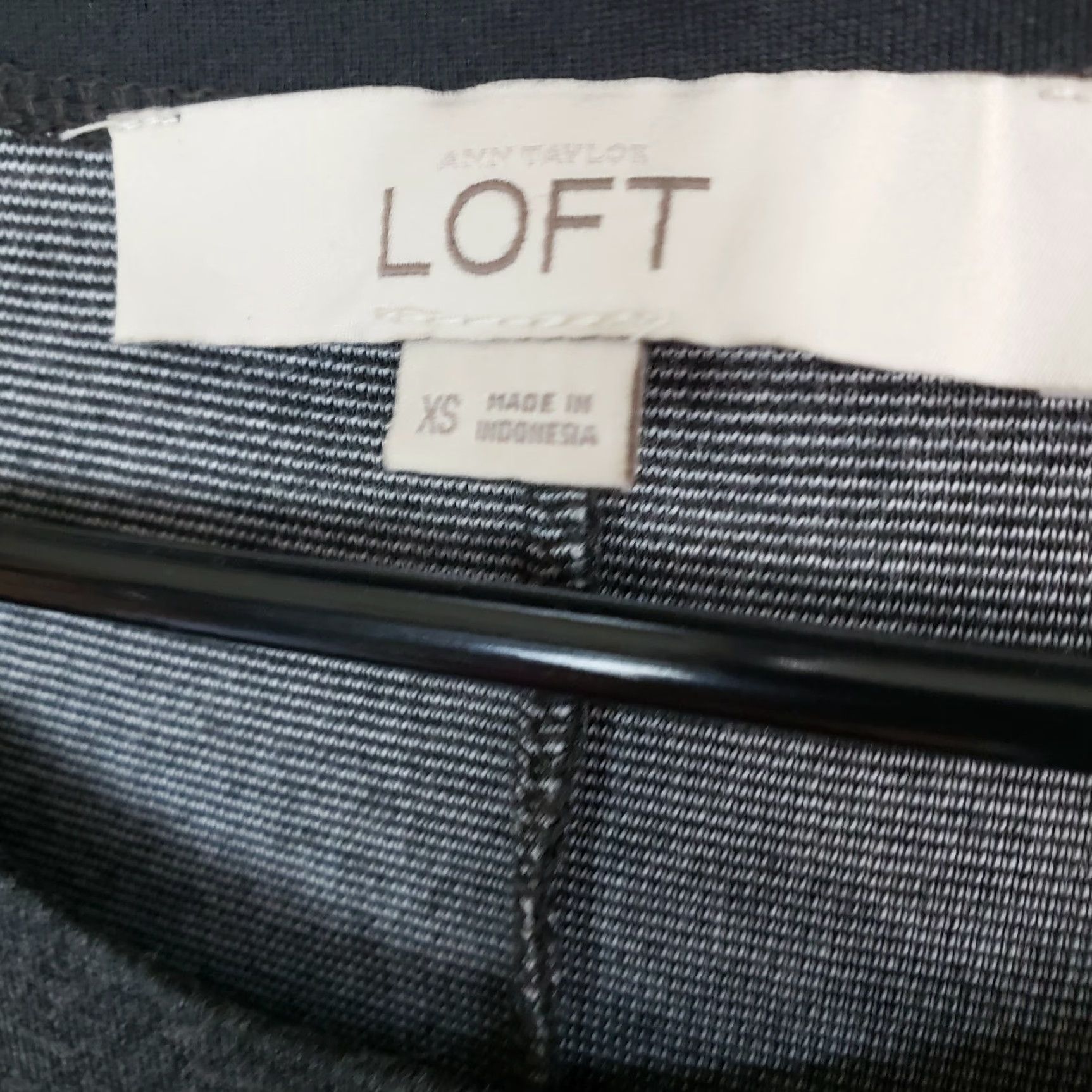 Loft Ann Taylor LOFT Womens Dress Sz XS Solid Gray Short Sleeve Rayon Blend Size 26" / US 2 / IT 38 - 5 Thumbnail