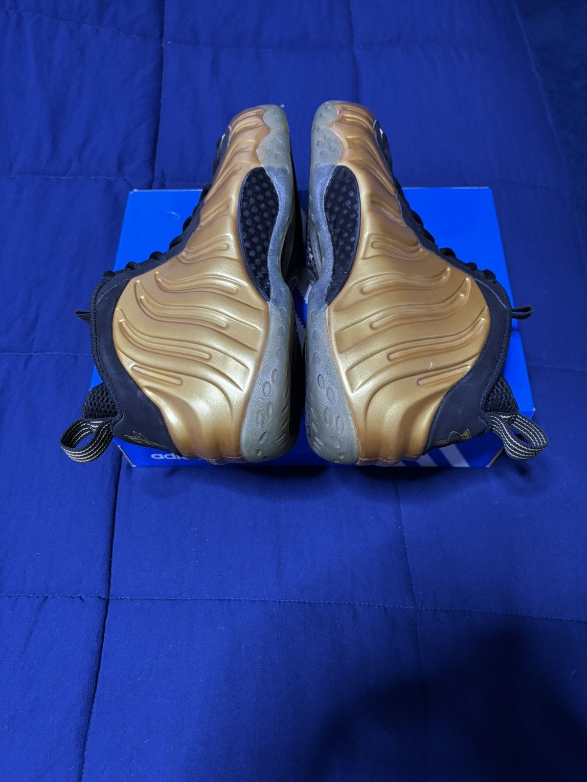 Nike Nike Air Foamposite One Metallic Gold Size 11.5 Size US 11.5 / EU 44-45 - 3 Thumbnail