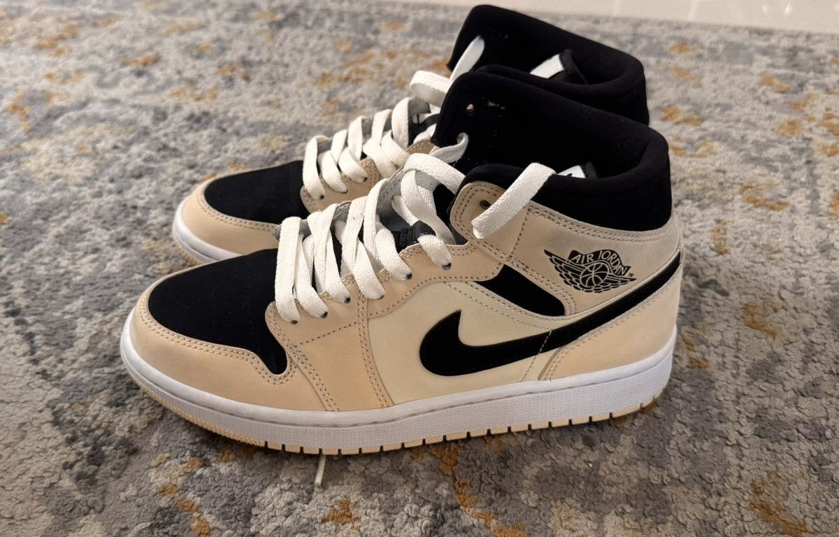 Nike Jordan 1 Mid Barely Orange Size US 7.5 / IT 37.5 - 1 Thumbnail