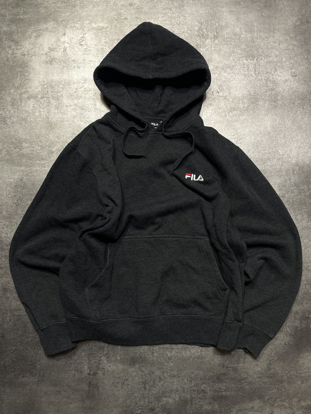 Fila 🔥Offer🔥Fila Basic Hoodie Mini Logo Streetwear Boxy Fit Size US M / EU 48-50 / 2 - 1 Thumbnail